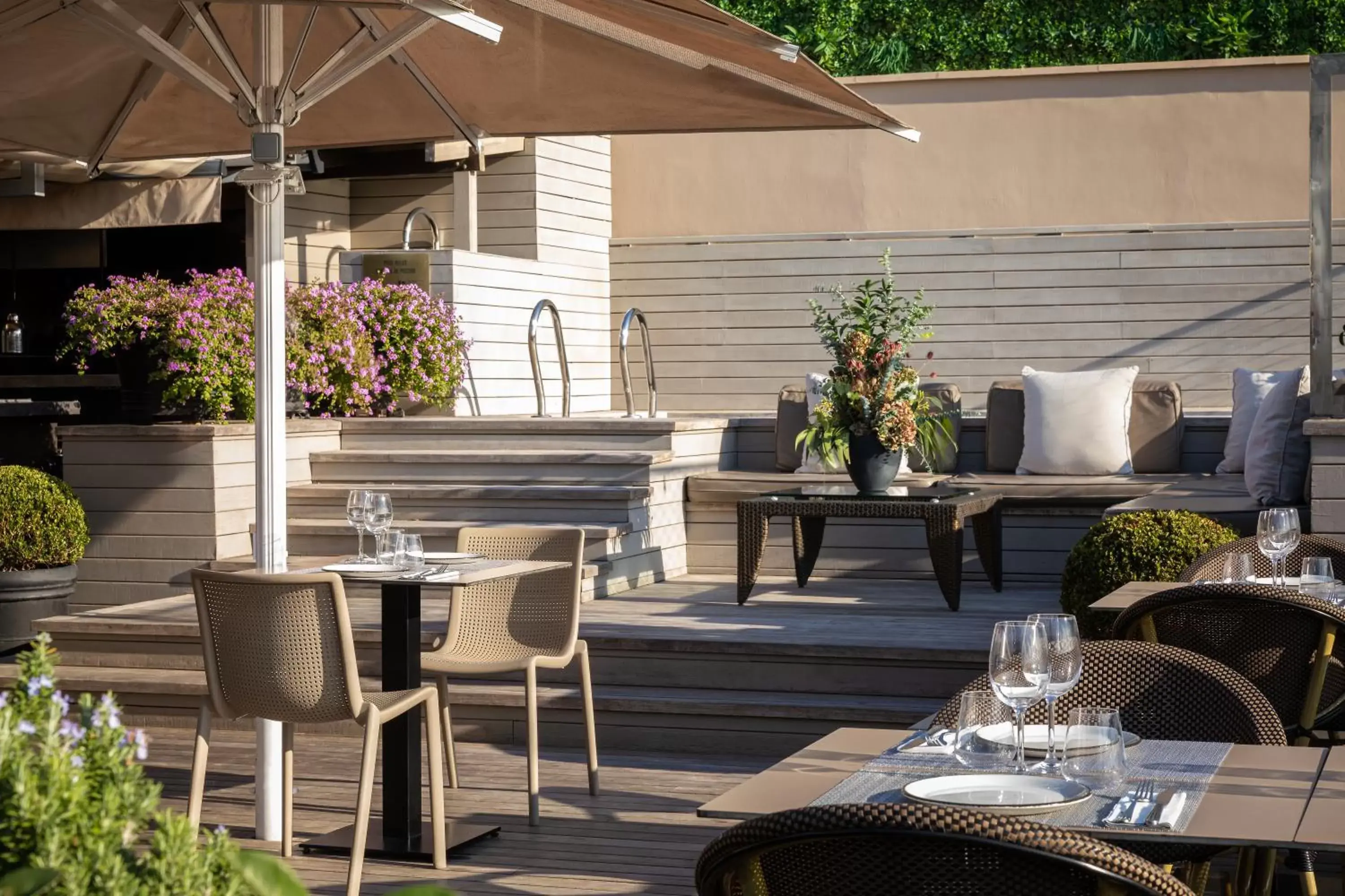 Balcony/Terrace, Restaurant/Places to Eat in Duquesa de Cardona 4* Sup