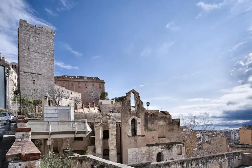 Nearby landmark in Hotel Grillo