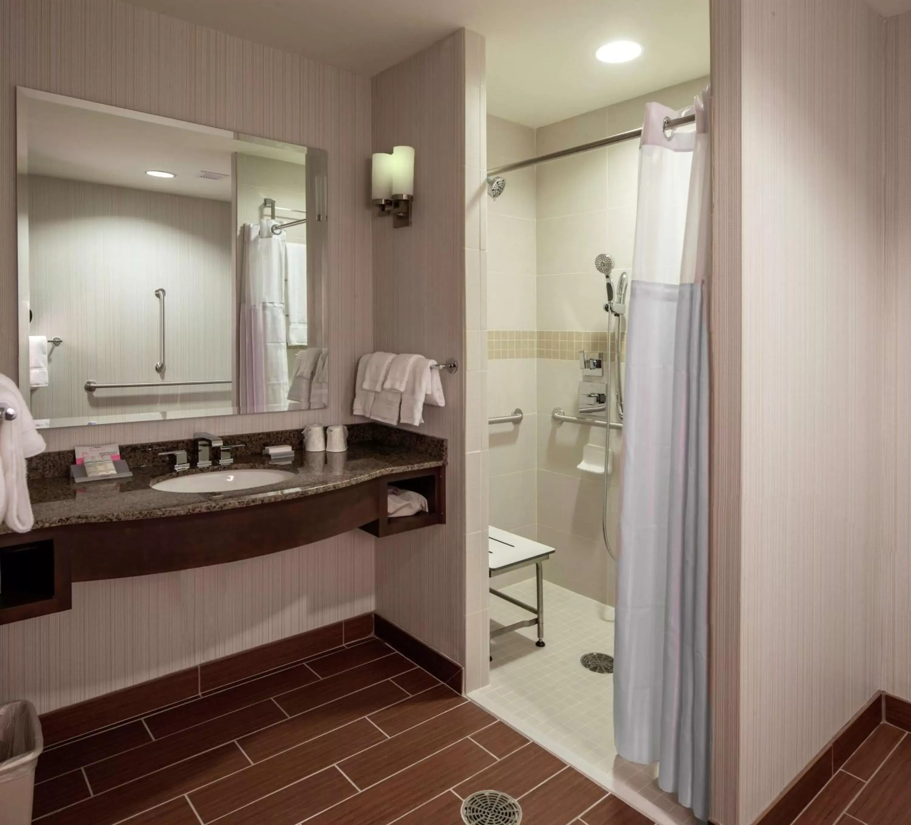Bathroom in Hilton Garden Inn Uniontown