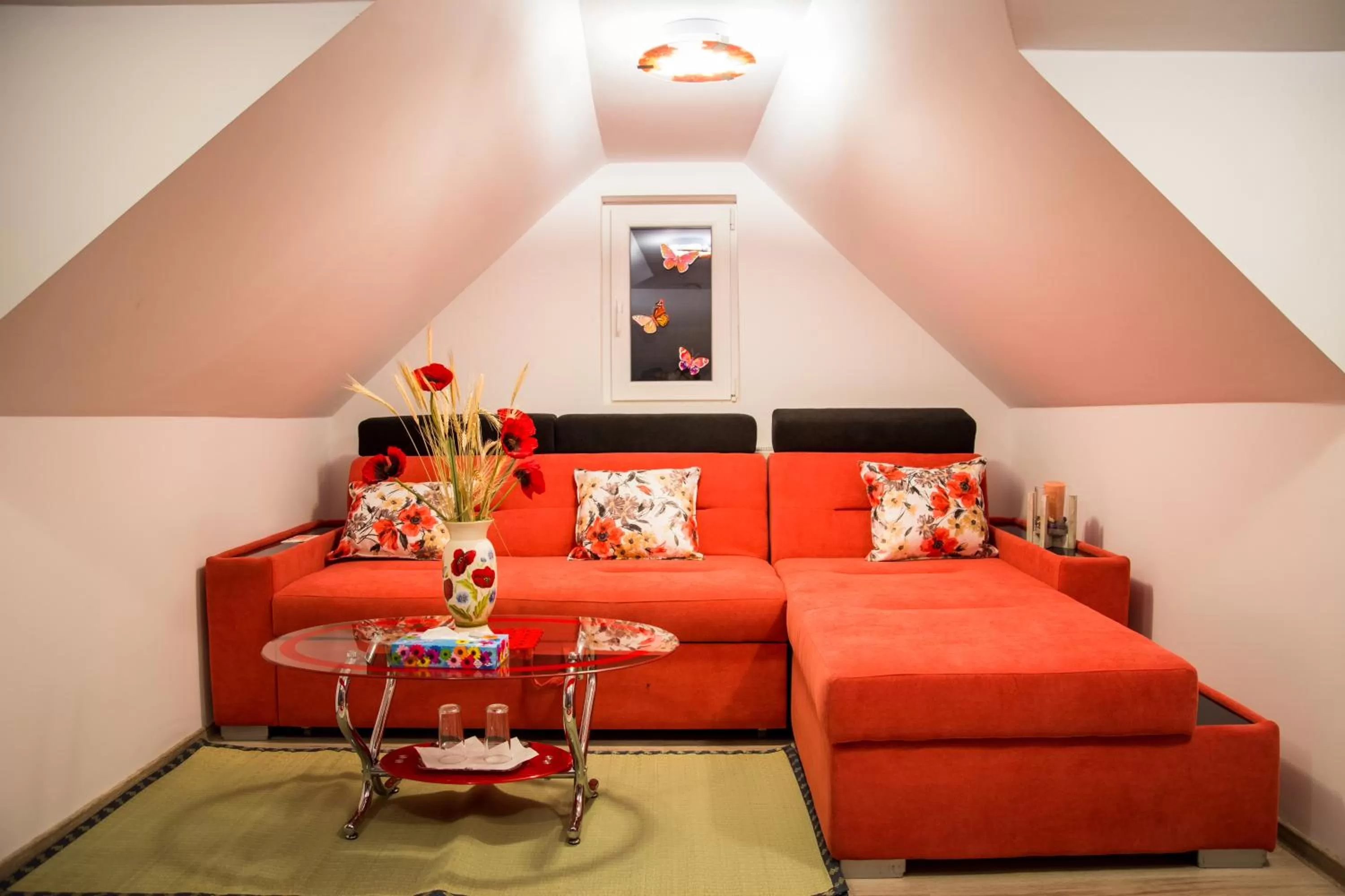 Property building, Bed in Pensiunea SilvAnka