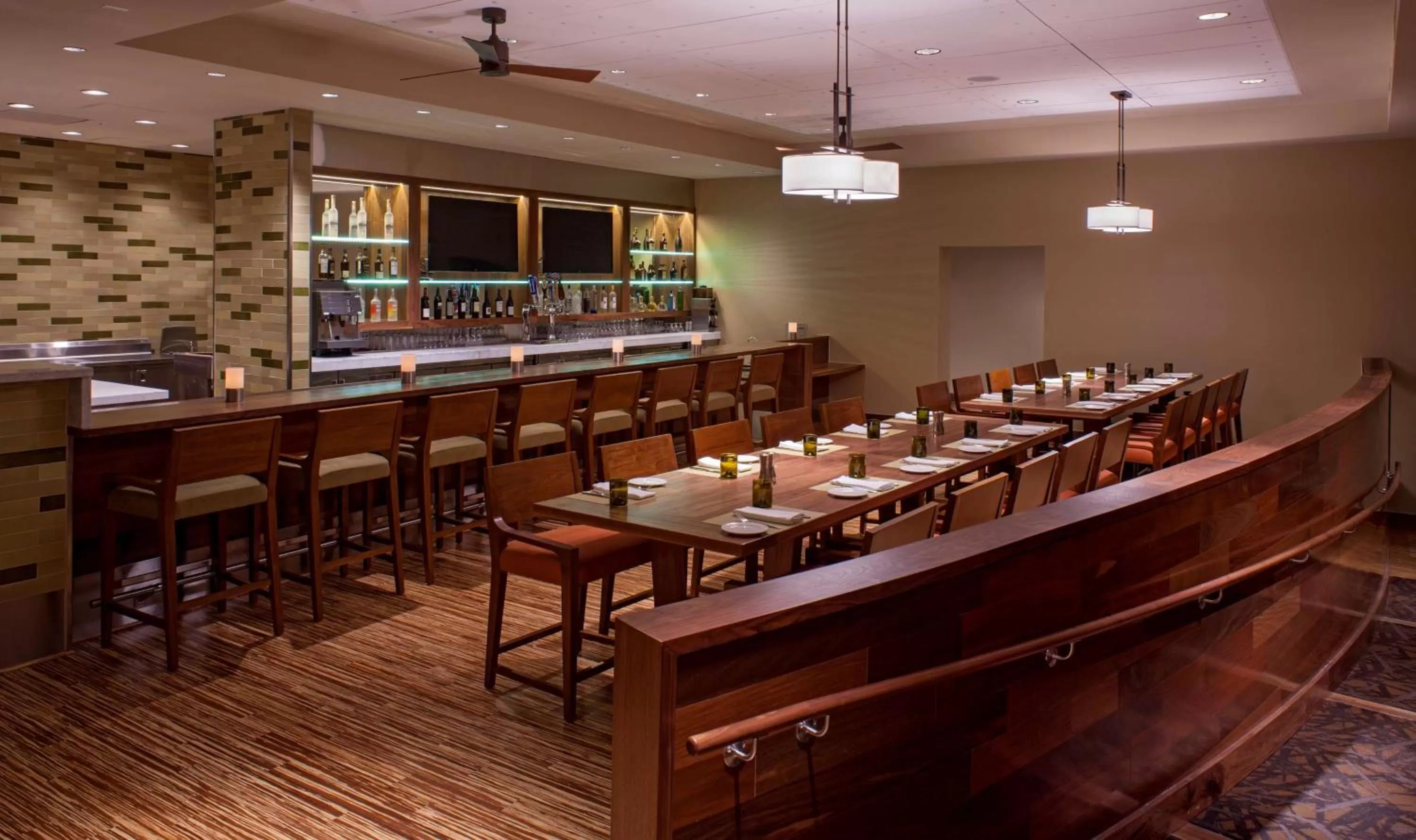 Restaurant/places to eat in Hyatt Regency Orlando International Airport Hotel