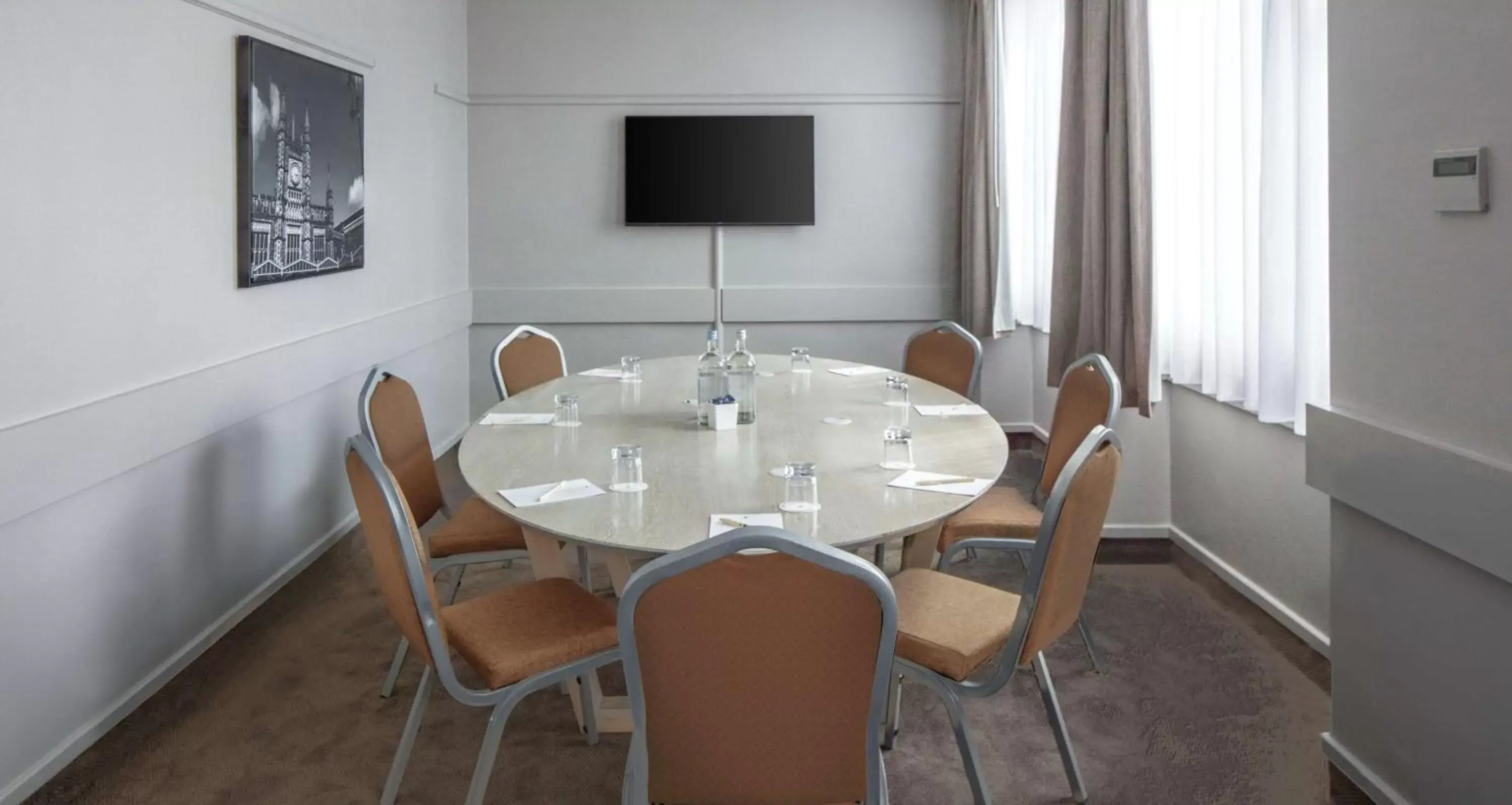 Meeting/conference room, TV/Entertainment Center in DoubleTree by Hilton Bristol City Centre