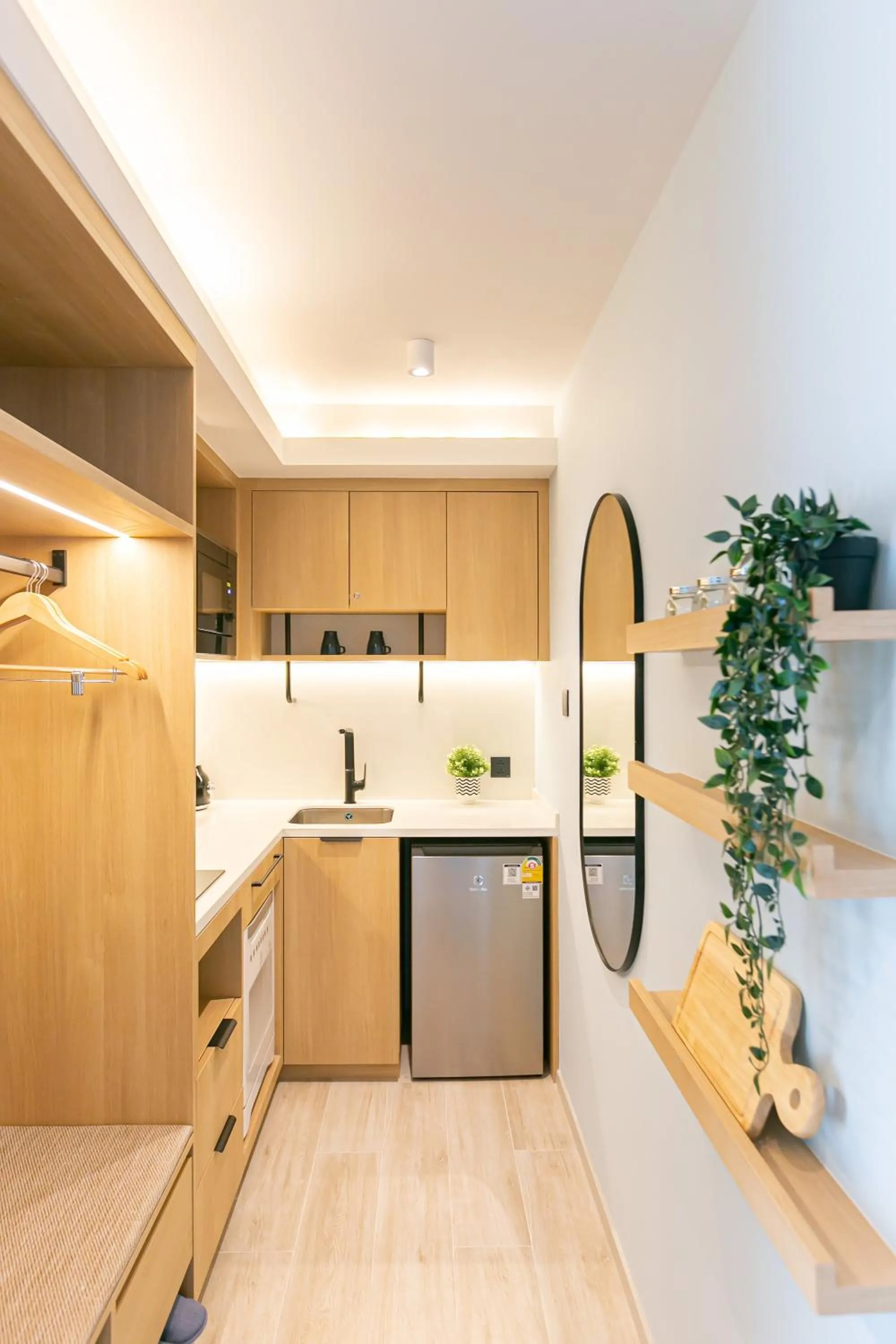 Kitchen or kitchenette in The SACHA Apart-Hotel Thonglor