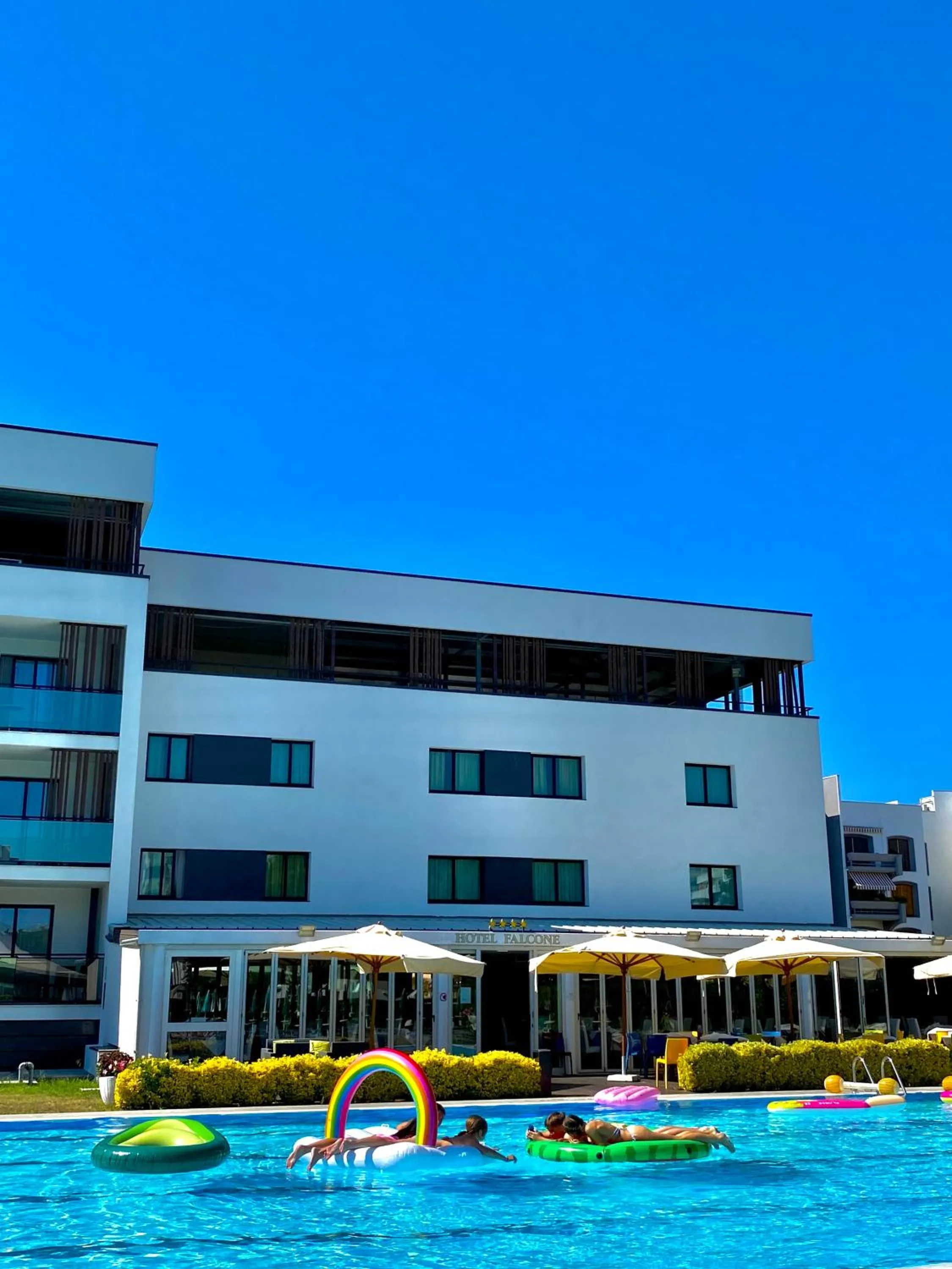 Swimming pool in Hotel Falcone