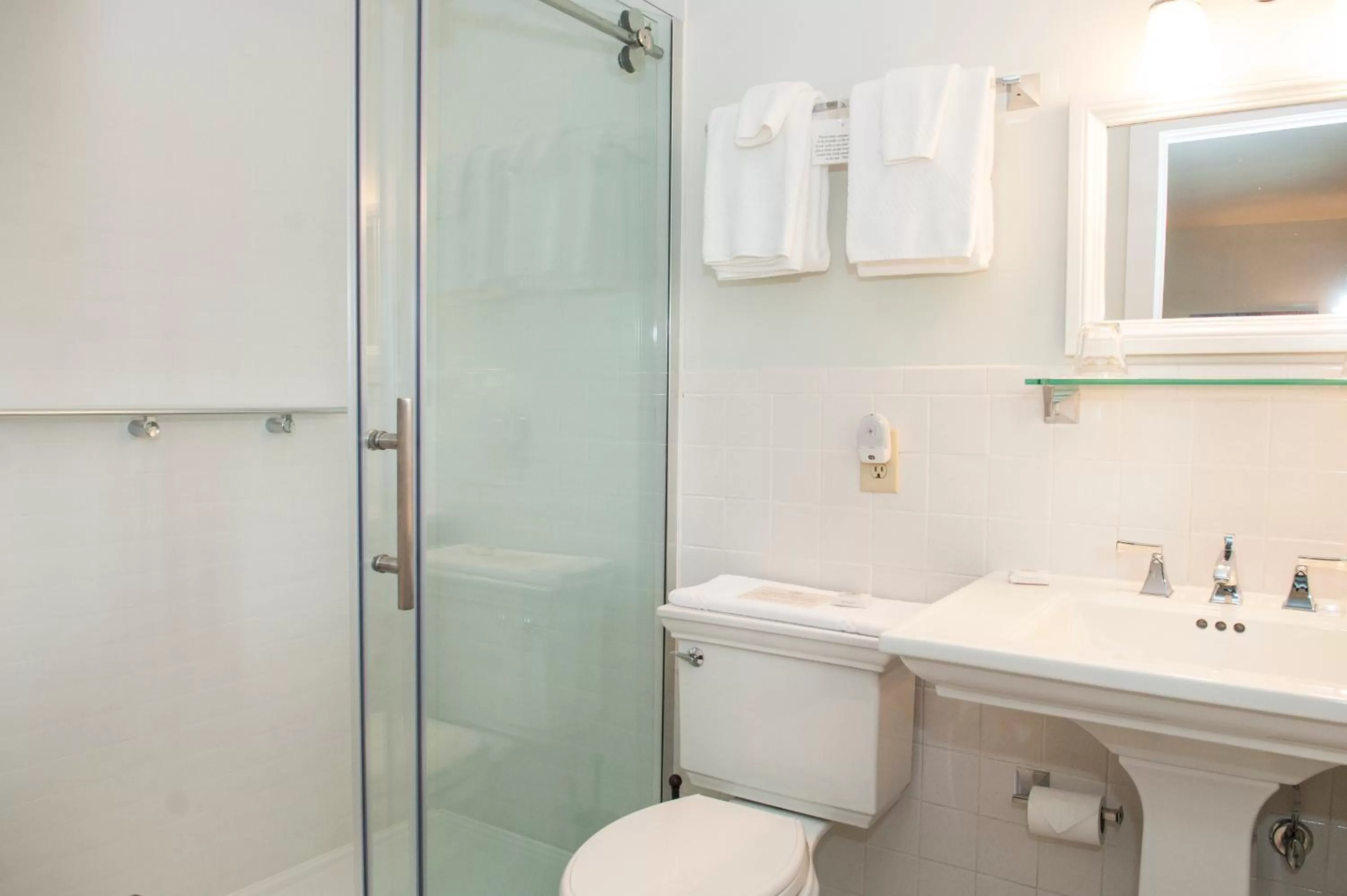 Bathroom in Orchard Inn