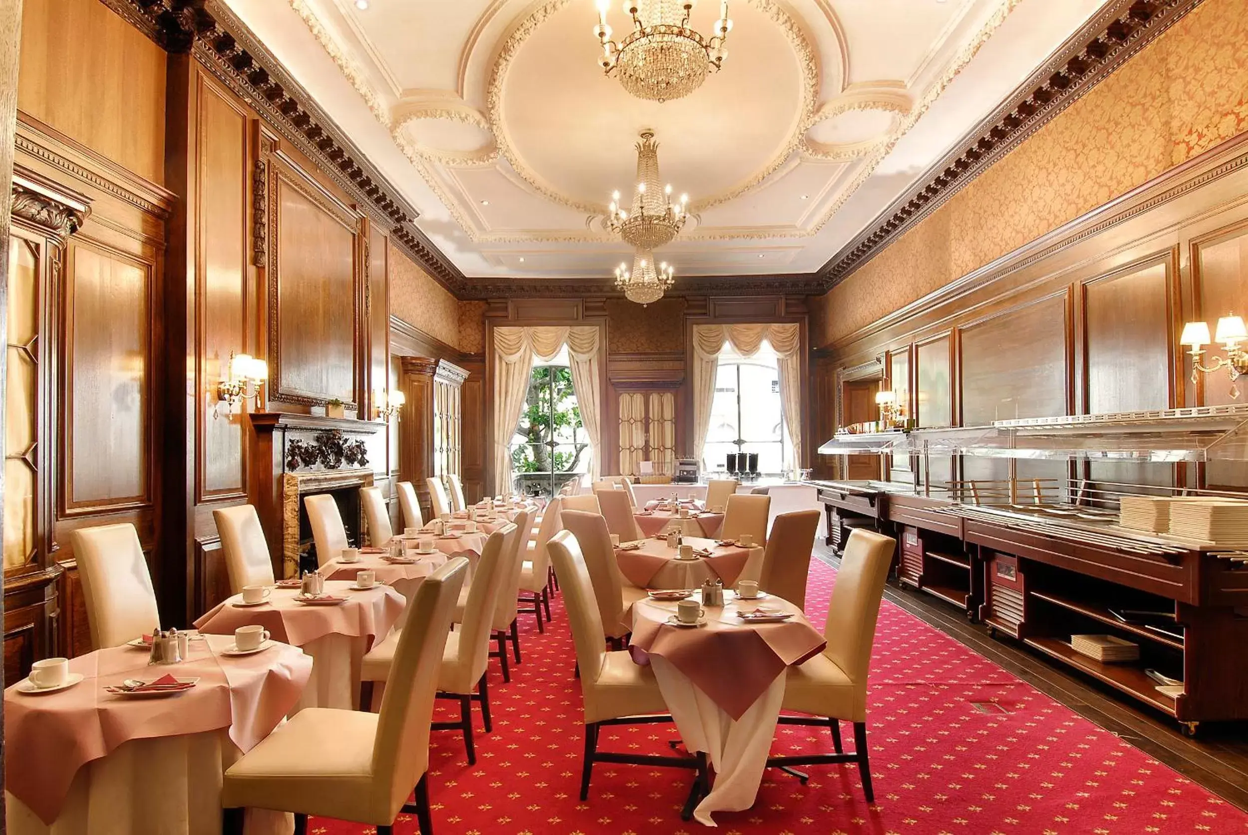Restaurant/Places to Eat in Grand Royale London Hyde Park