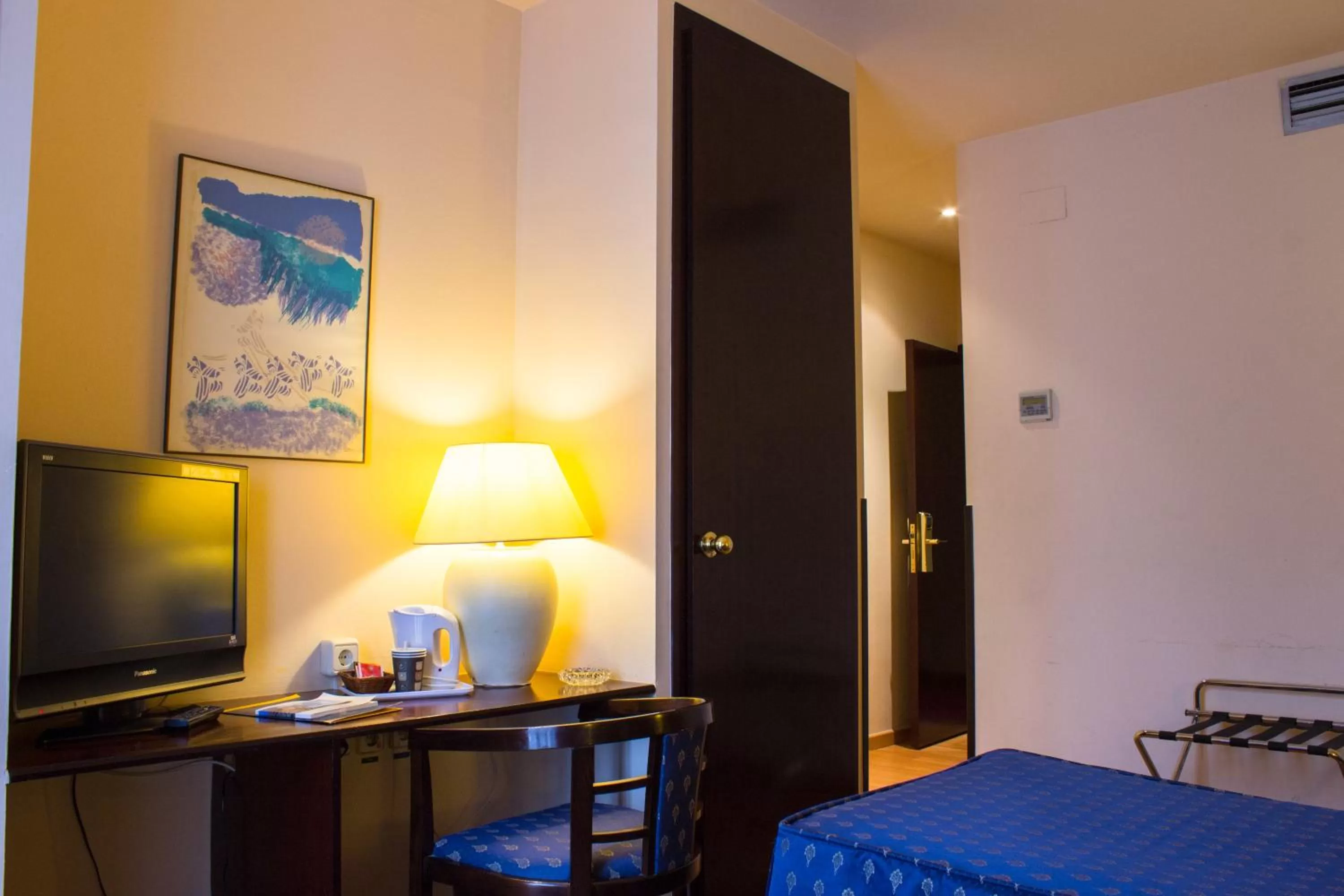 Bed in Atlantis by Atbcn