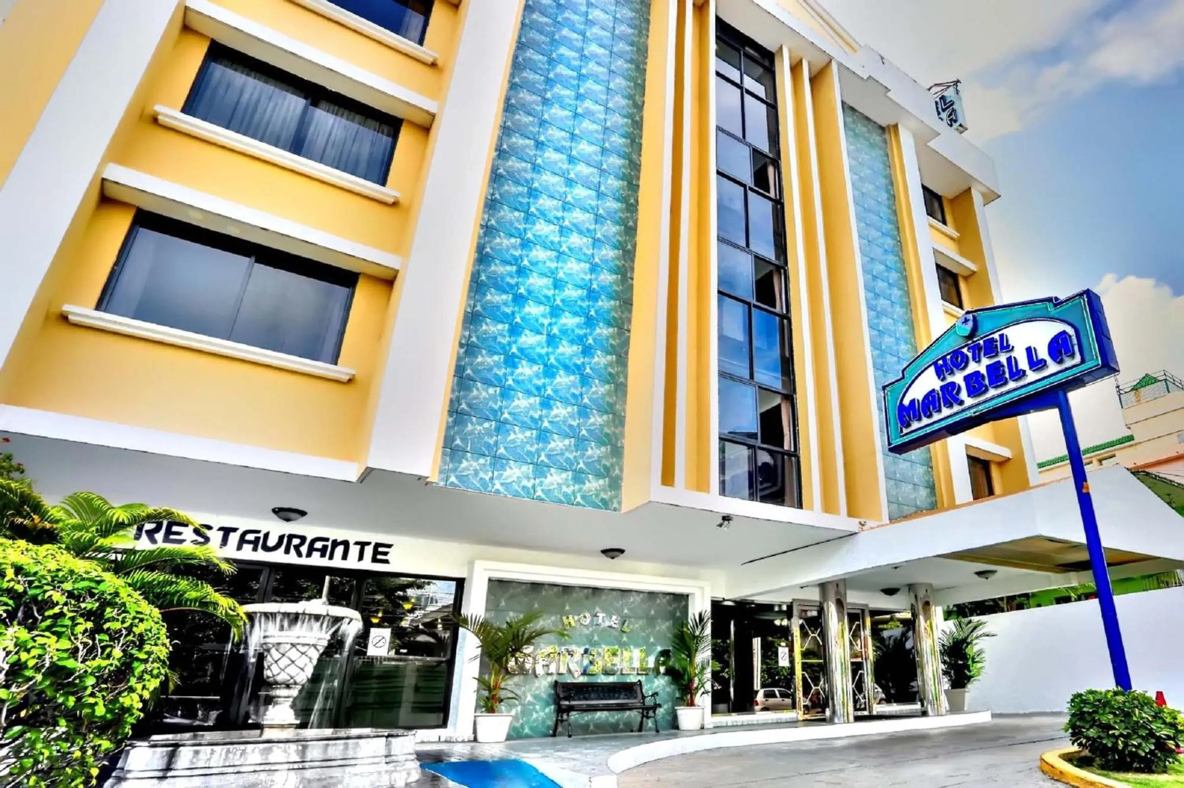 Facade/entrance in Hotel Marbella