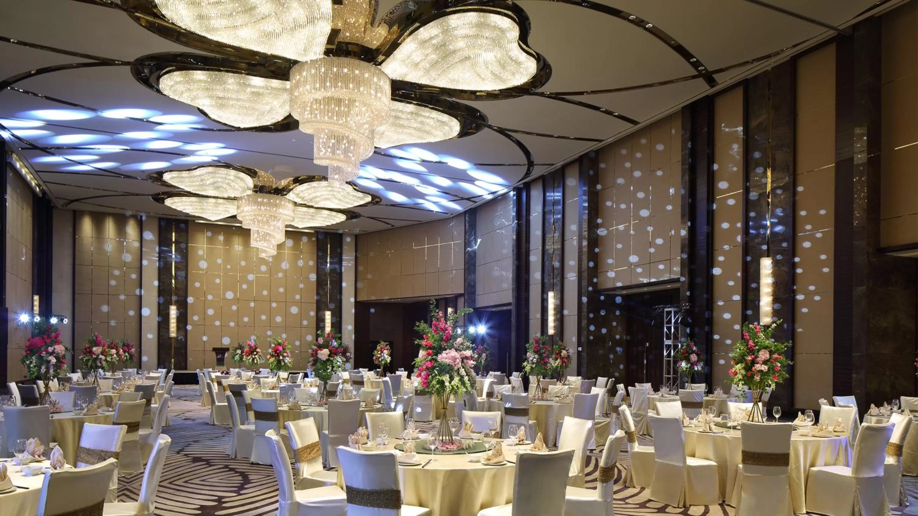 Banquet/Function facilities in InterContinental Shanghai Hongqiao NECC by IHG
