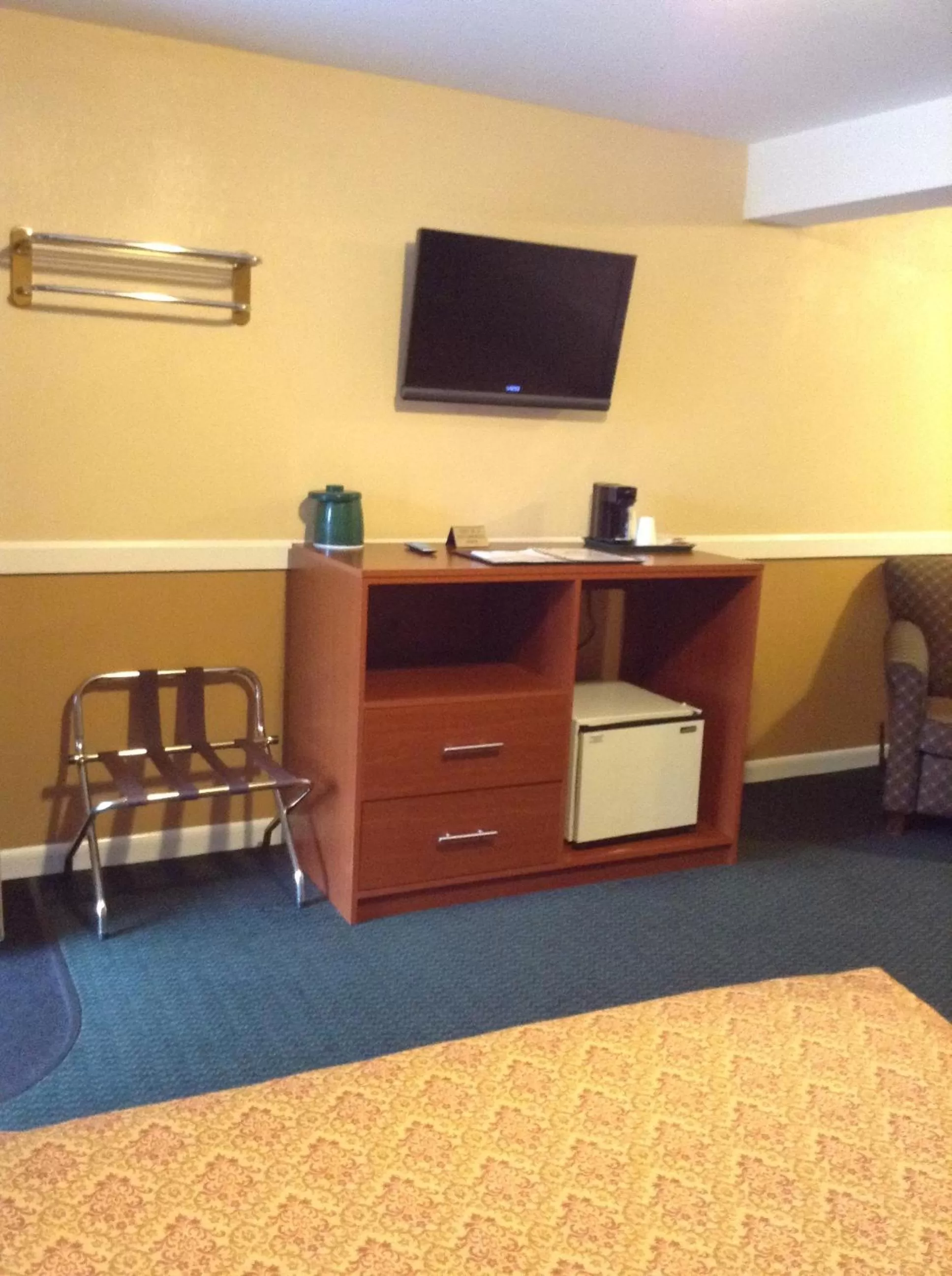 TV and multimedia, Bed in Briarcliff Motel
