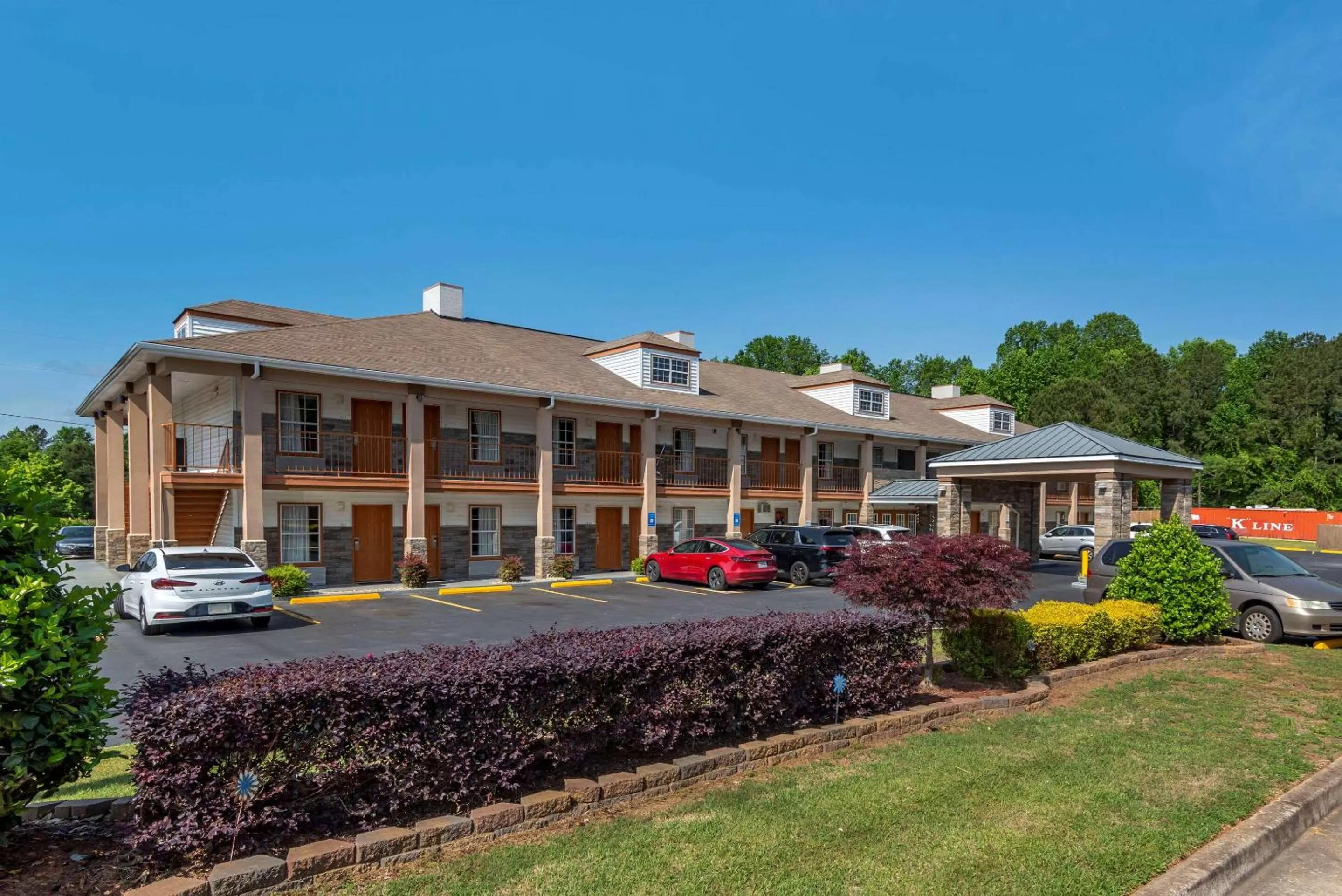 Property building in Quality Inn Covington