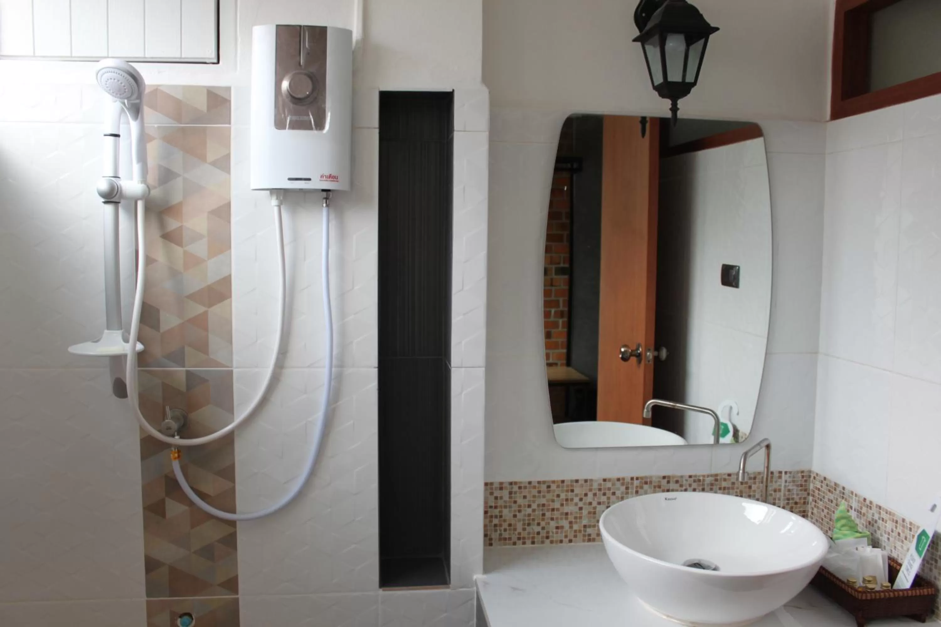 Bathroom in The Old City Wall Inn