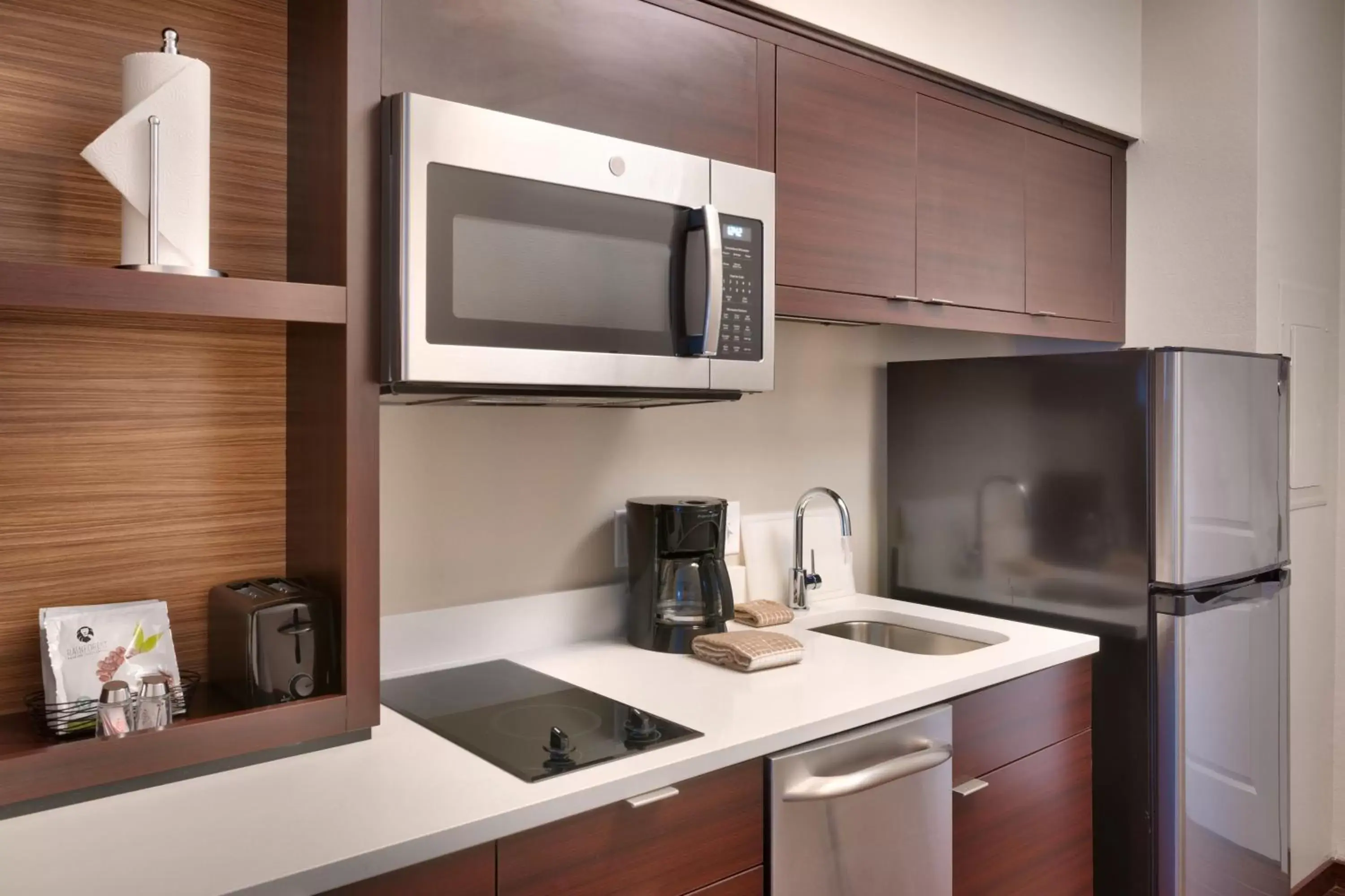 Kitchen or kitchenette, Kitchen/Kitchenette in TownePlace Suites by Marriott Clovis