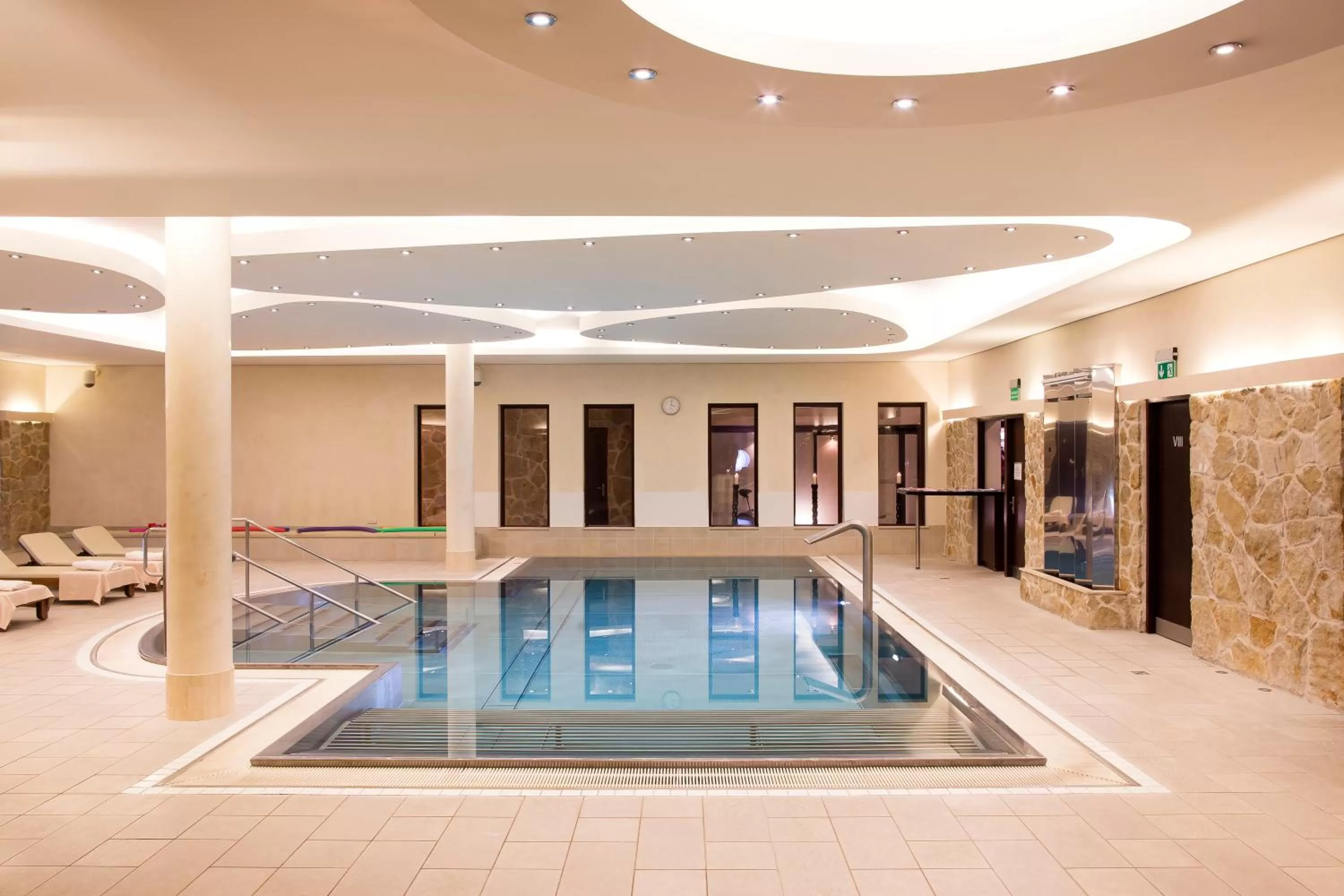 Swimming pool in Hotel Król Kazimierz