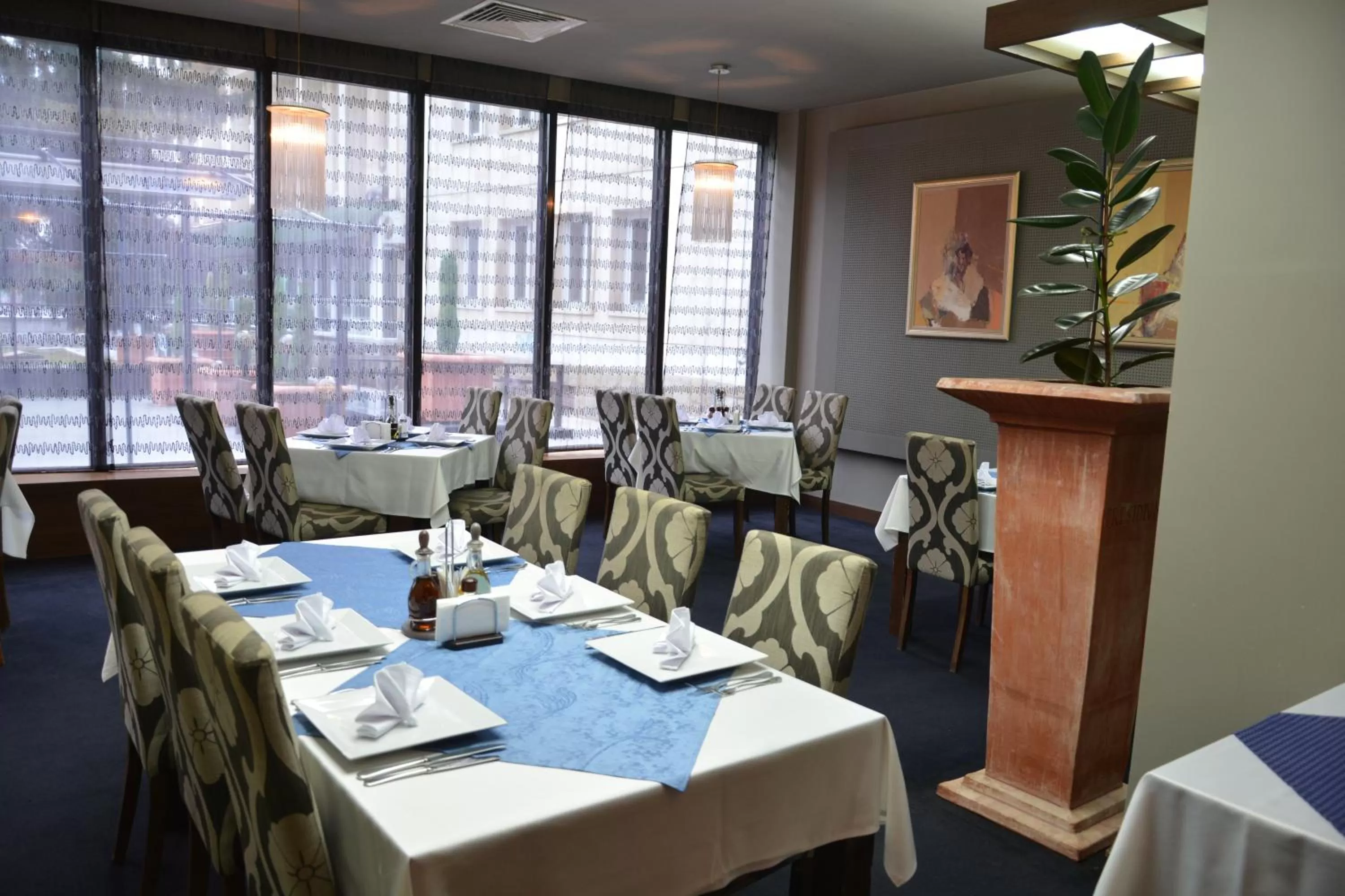 Restaurant/places to eat in Hotel Presidivm Palace