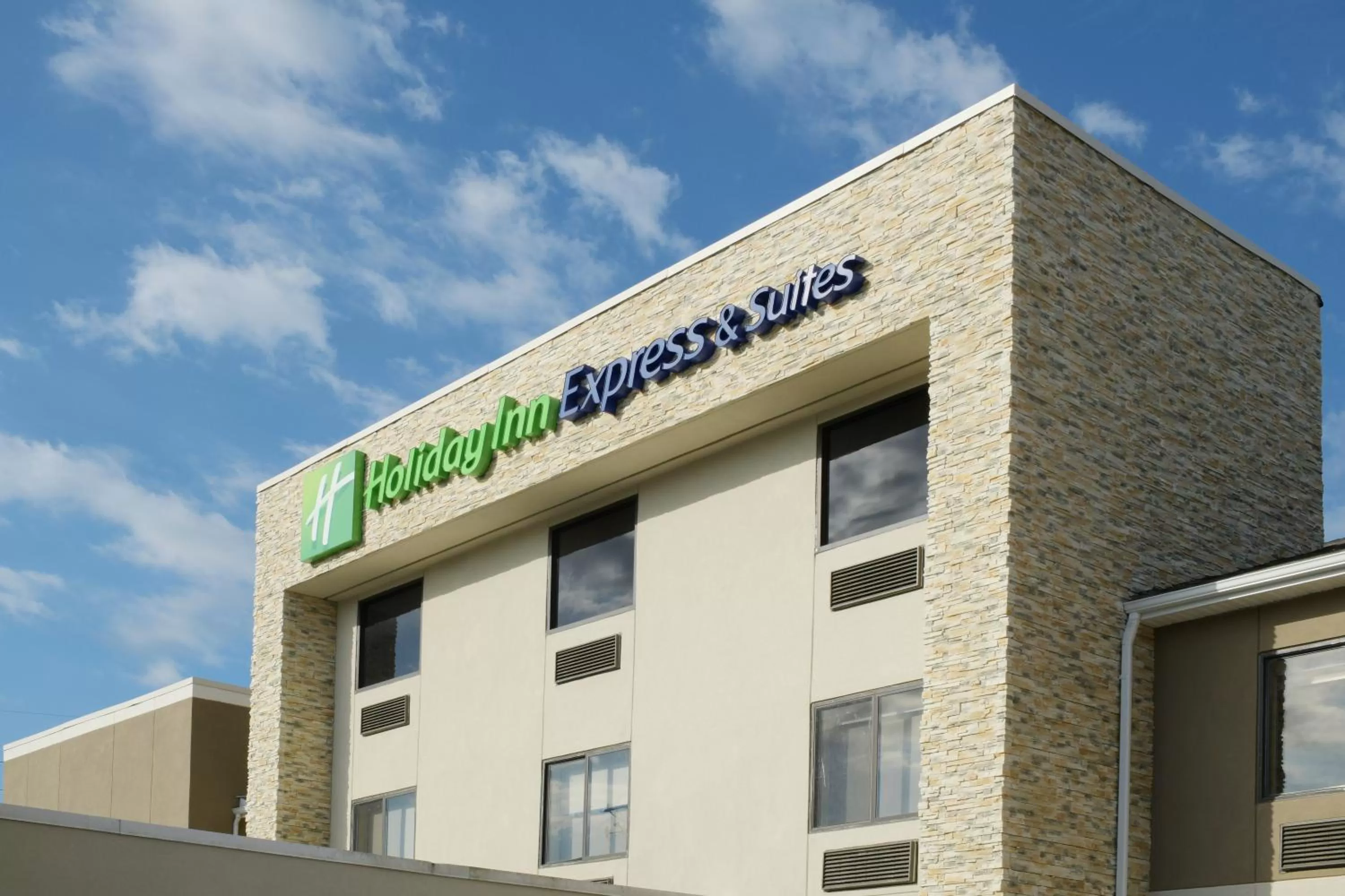 Property building in Holiday Inn Express & Suites - Williamstown - Glassboro by IHG
