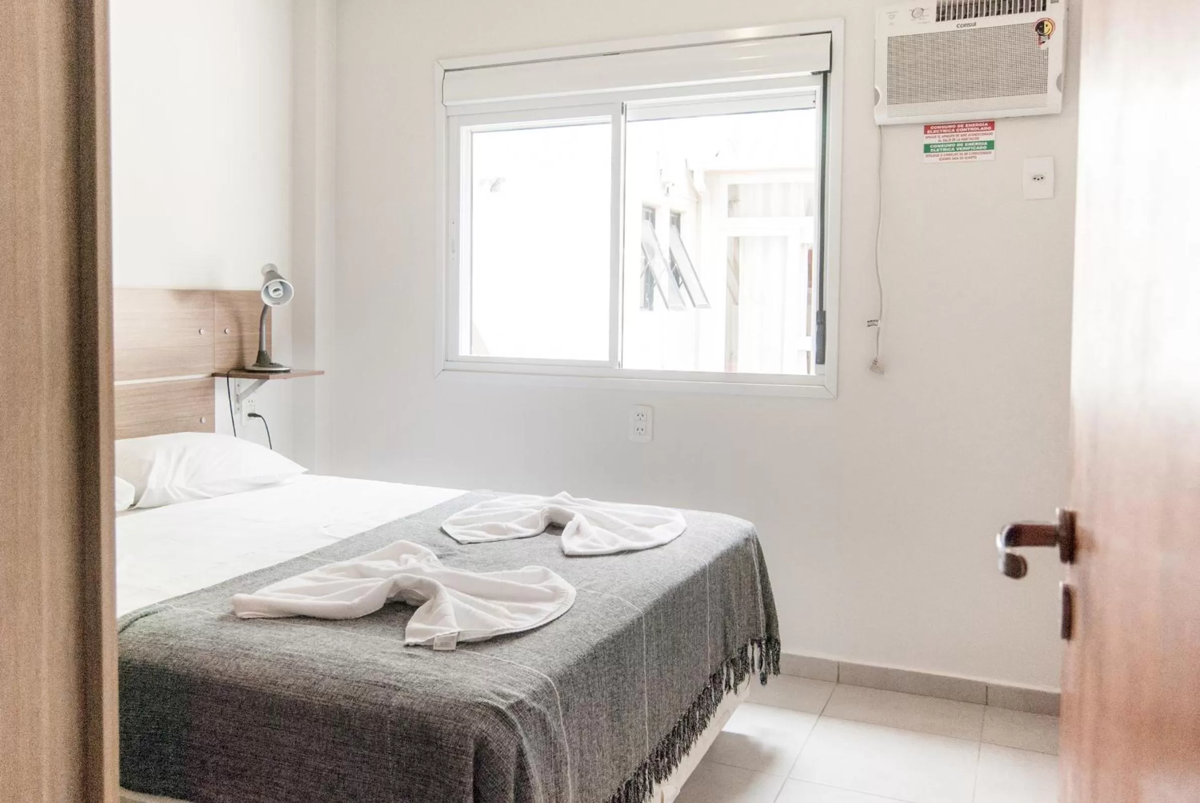 Photo of the whole room, Bed in Pousada Holiday