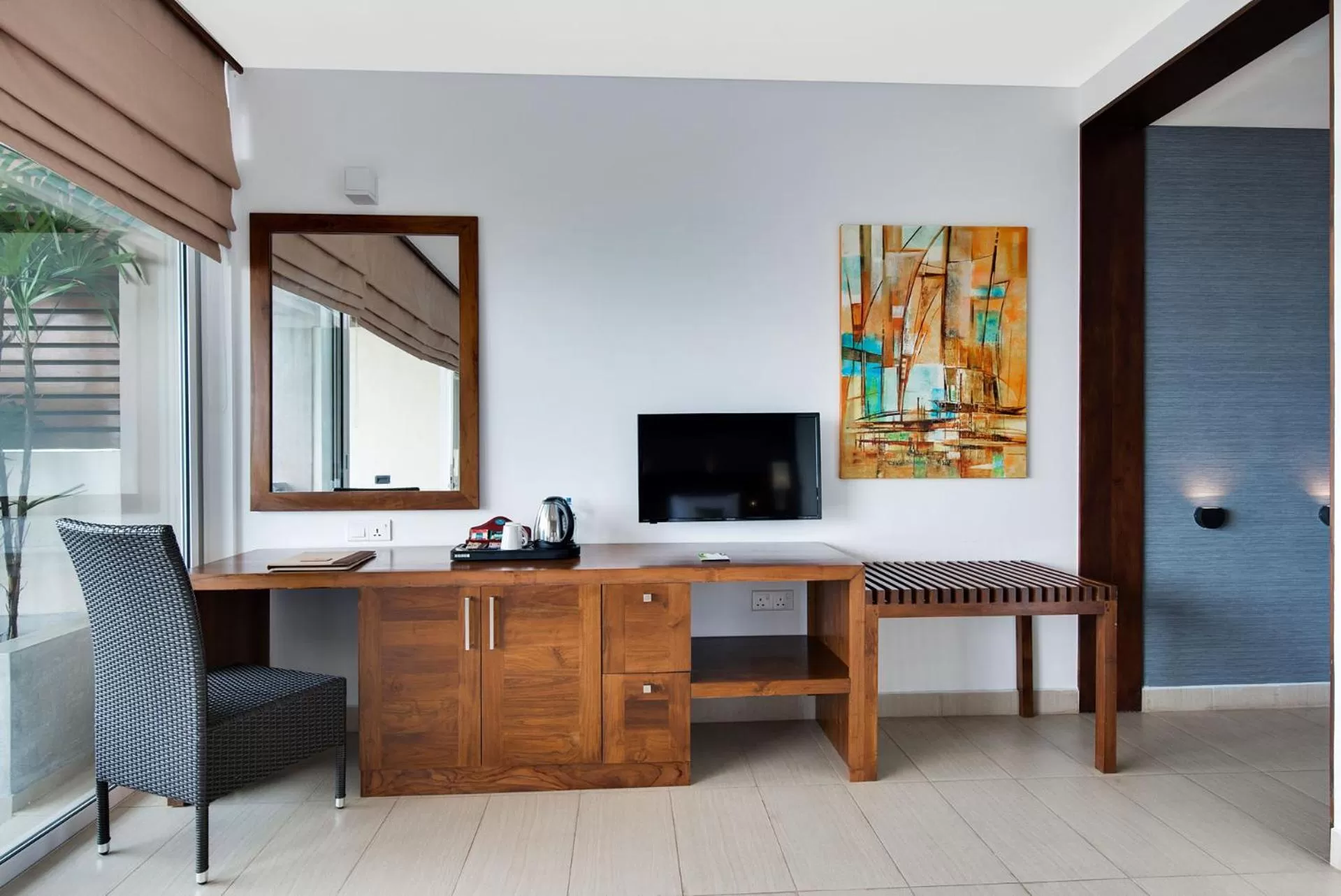 TV and multimedia in Amagi Aria Airport Transit Hotel