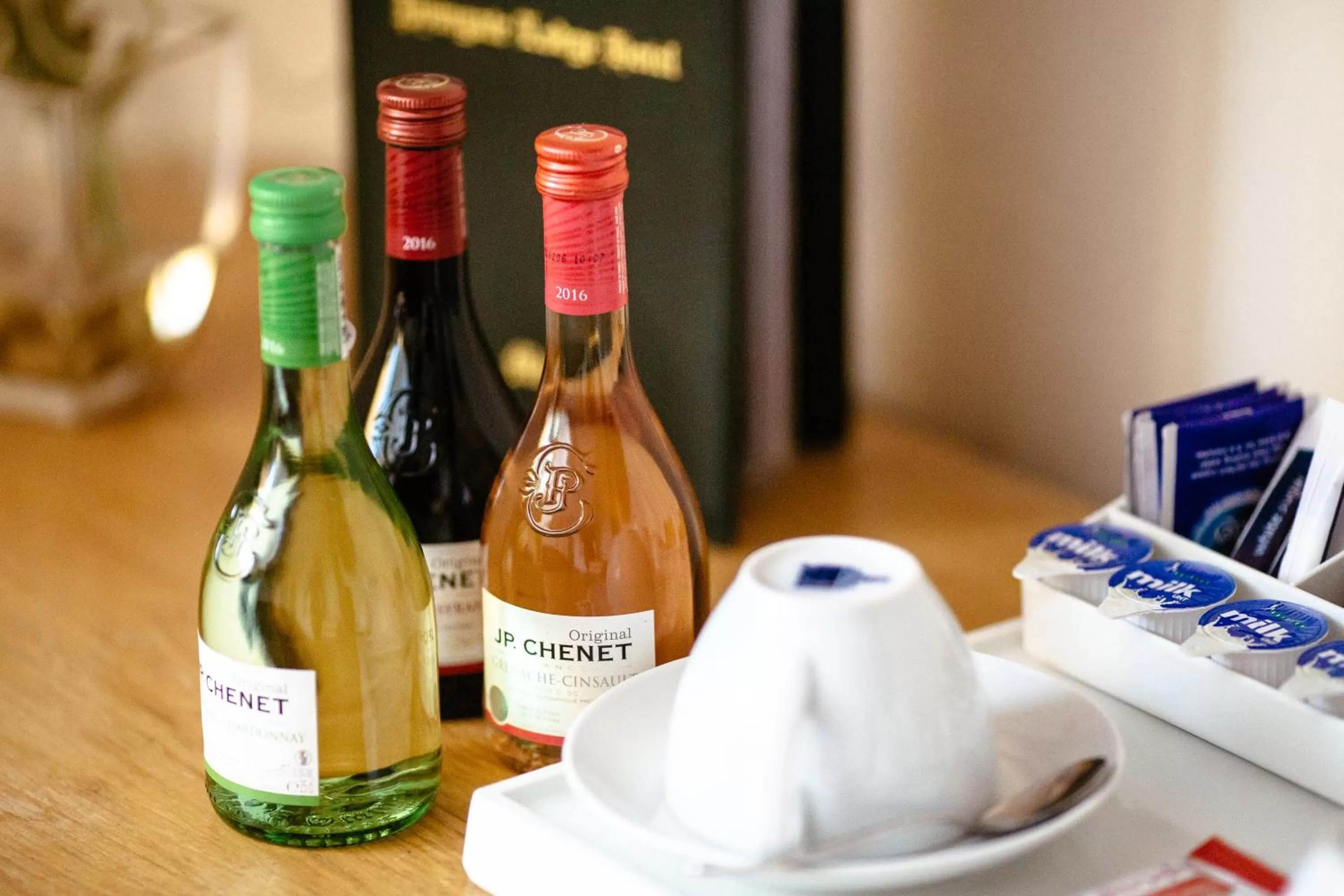 Alcoholic drinks in Pymgate Lodge Hotel Manchester Airport