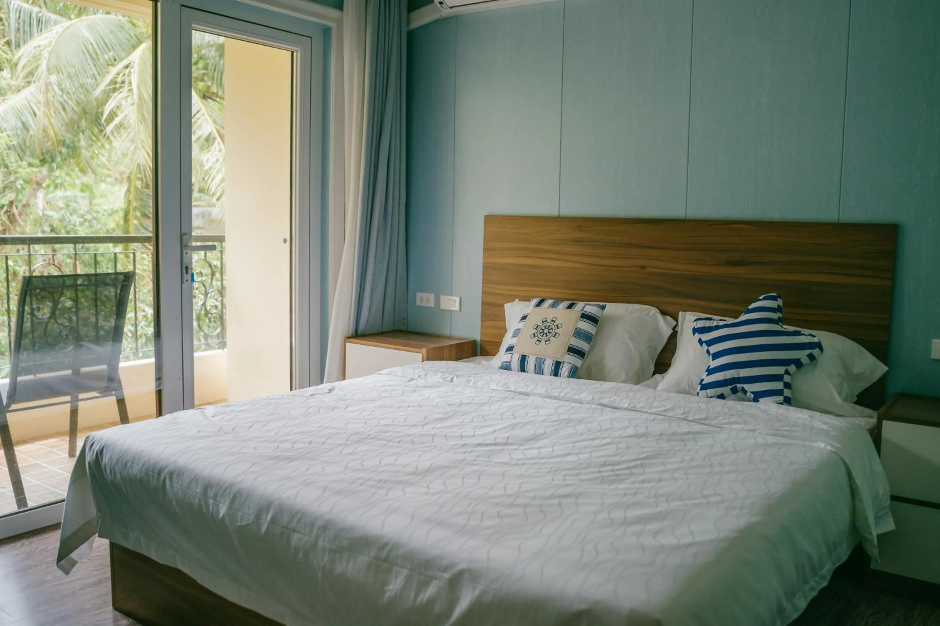 Bedroom, Bed in Saipan Emerald Villa