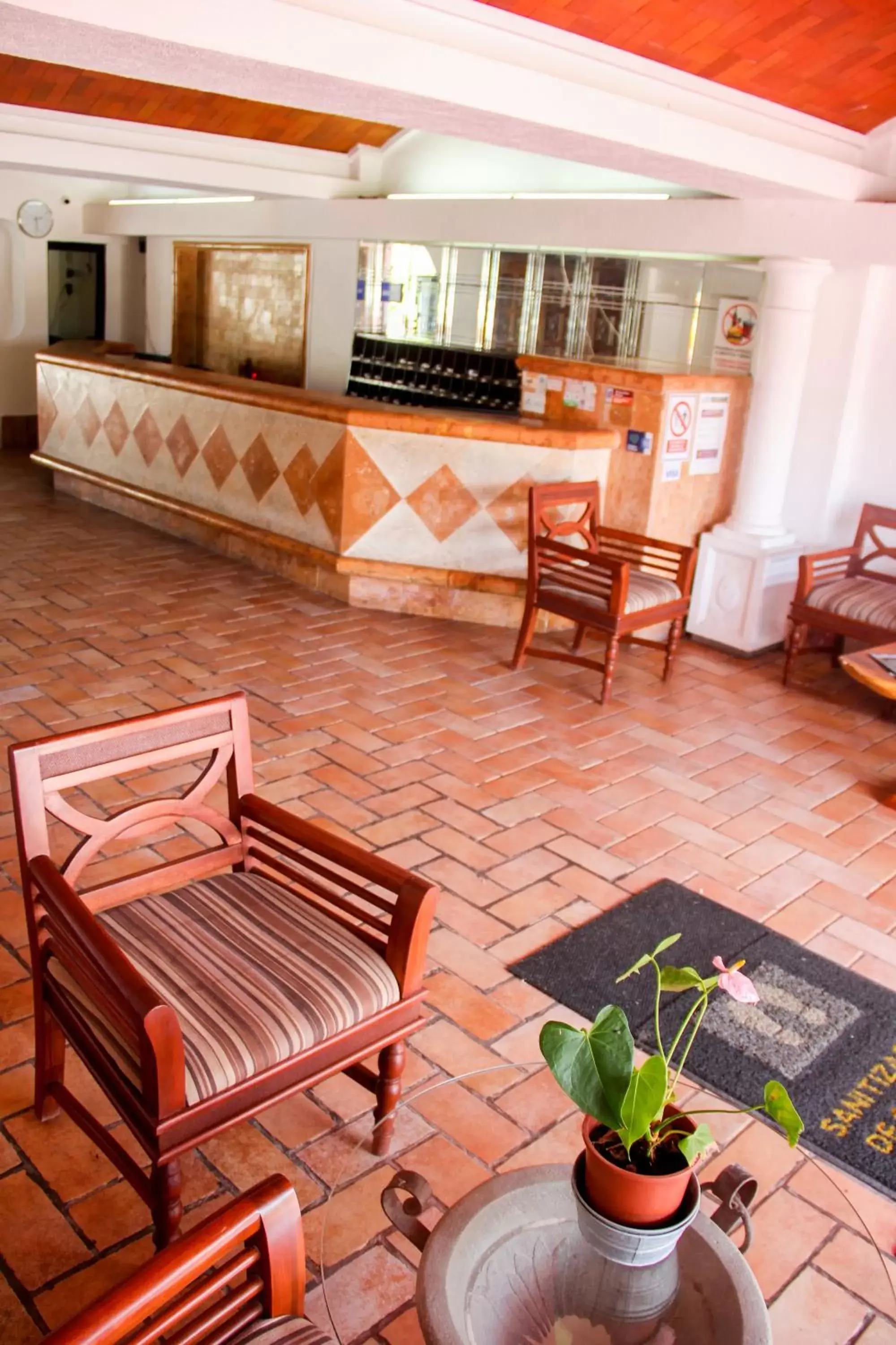 Lobby or reception, Restaurant/Places to Eat in Hotel Maria de Lourdes