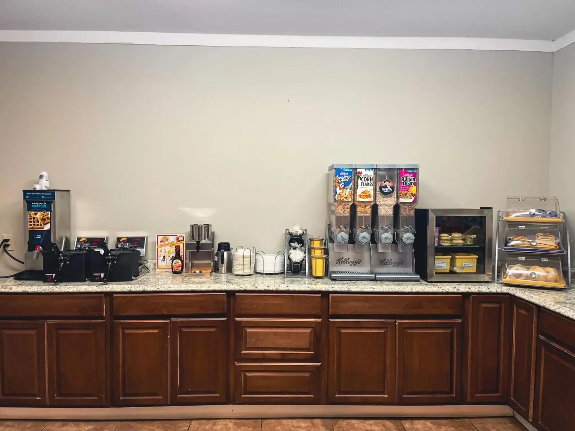 Breakfast in Clarion Inn Breakfast in Clarion Inn