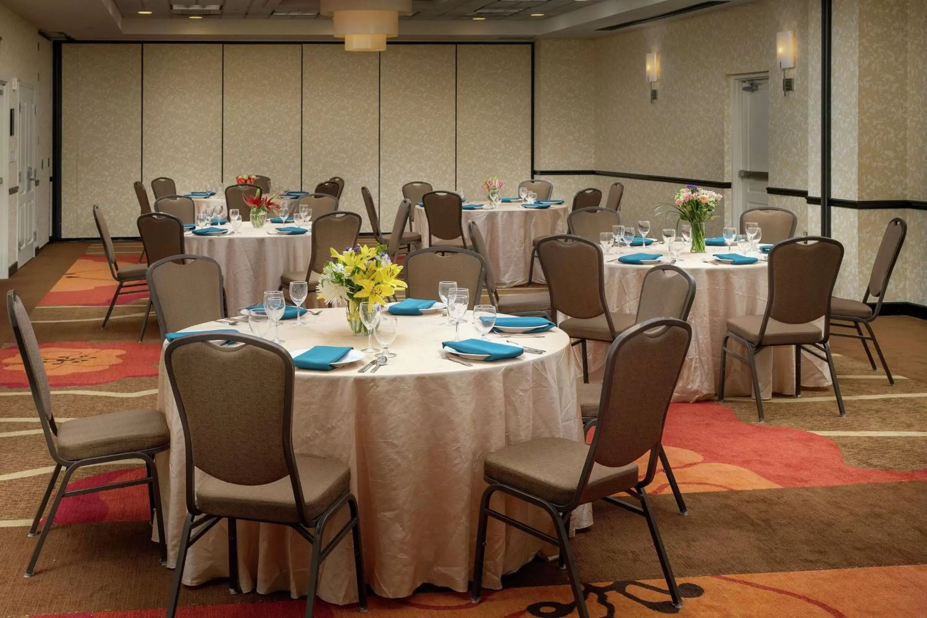 Meeting/conference room, Restaurant/Places to Eat in Hilton Garden Inn Frederick