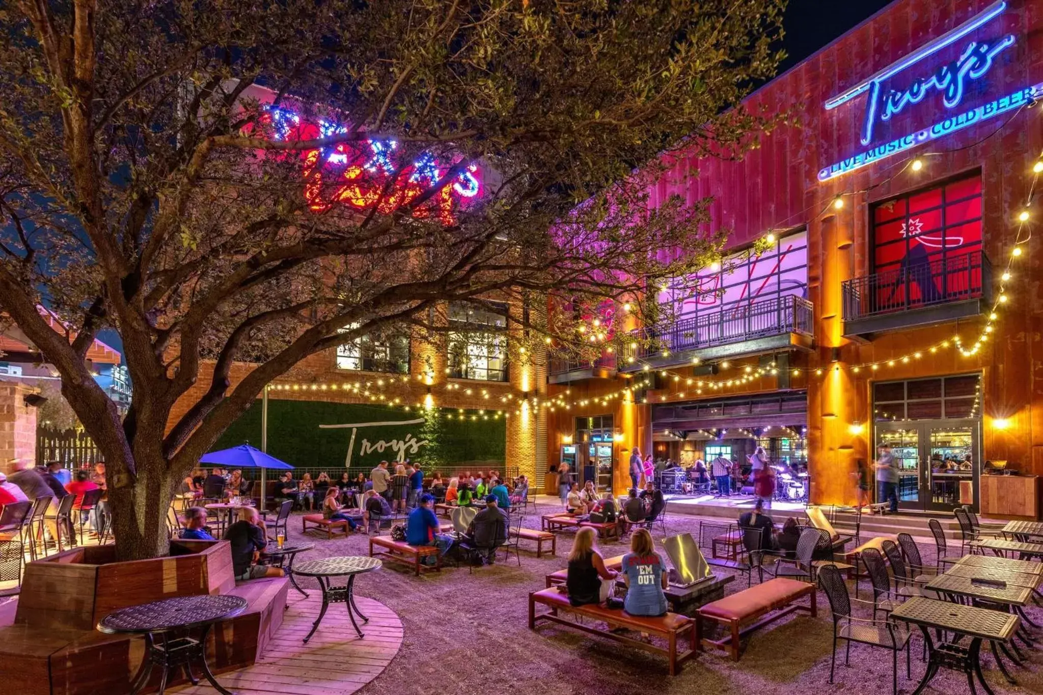 City view, Restaurant/Places to Eat in Live! by Loews - Arlington, TX