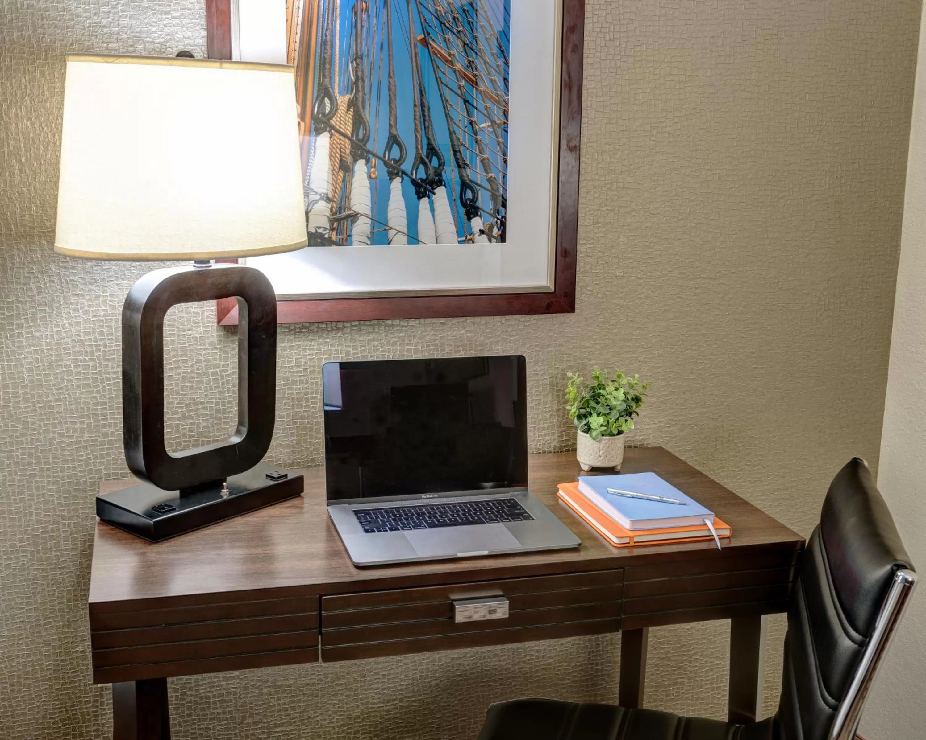 Area and facilities in Garrison Hotel & Suites Dover-Portsmouth, an Ascend Collection Hotel