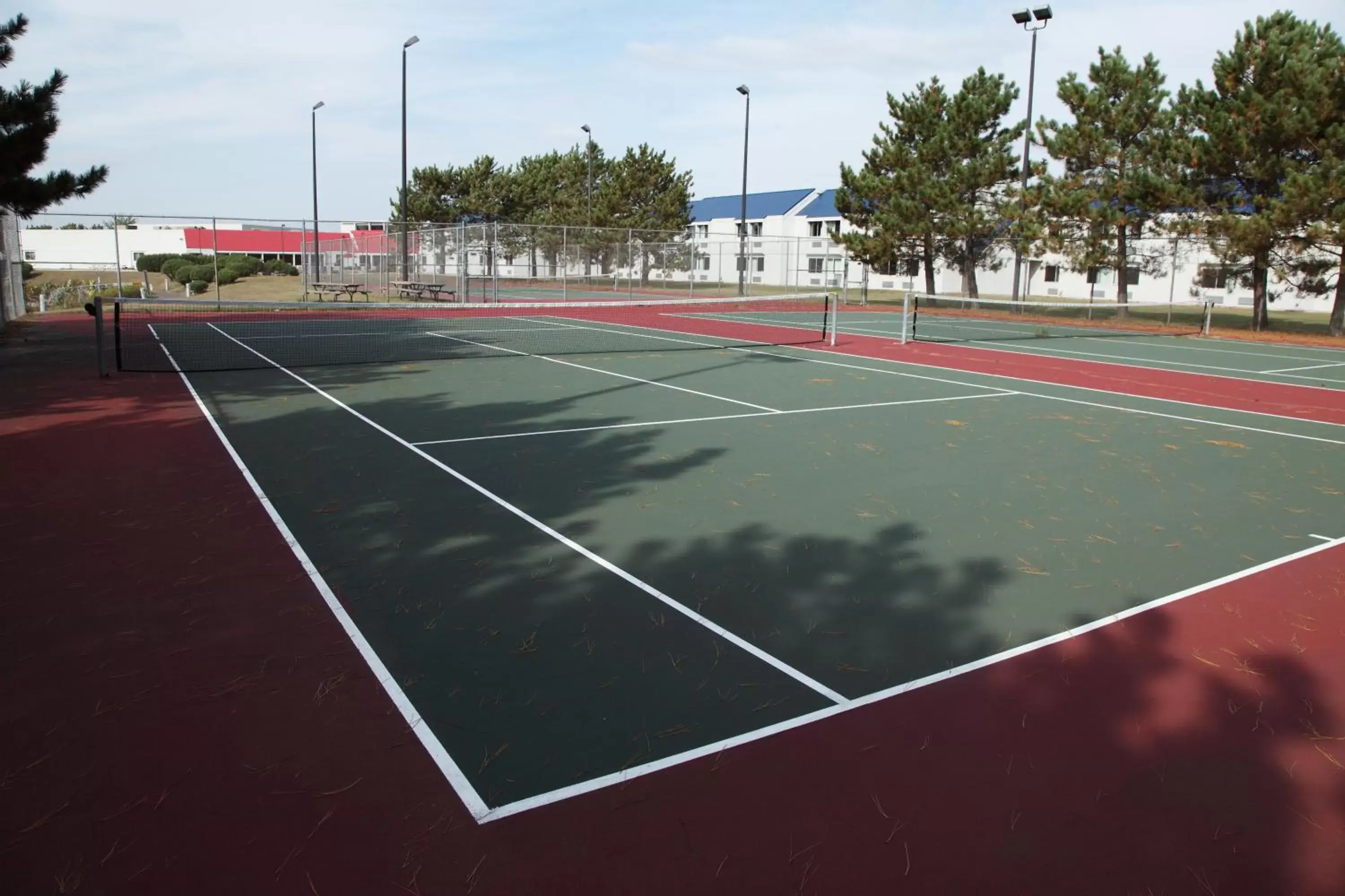 Tennis/Squash in Barkers Island Inn Resort & Conference Center