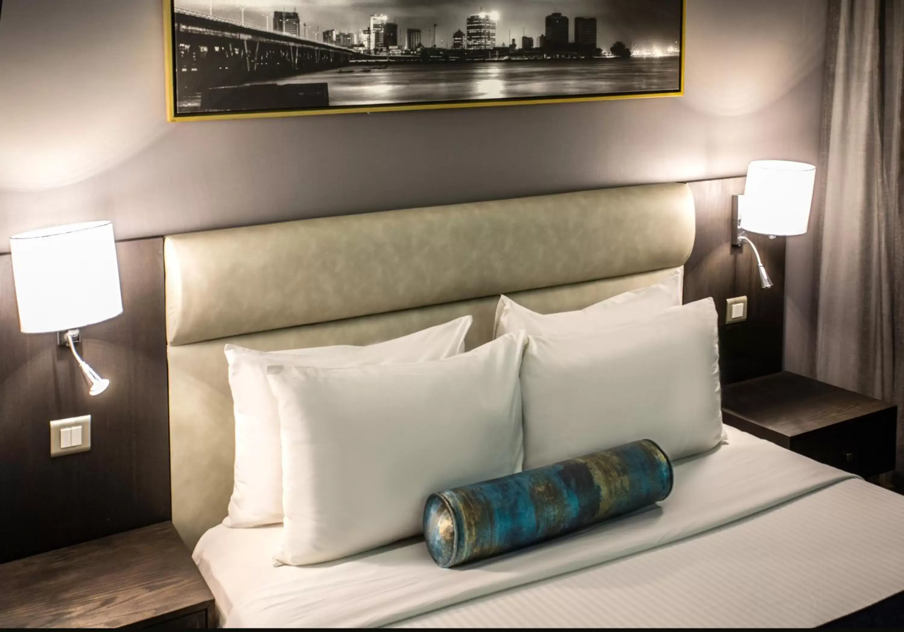 Bed in Mövenpick Hotel Ikoyi Lagos