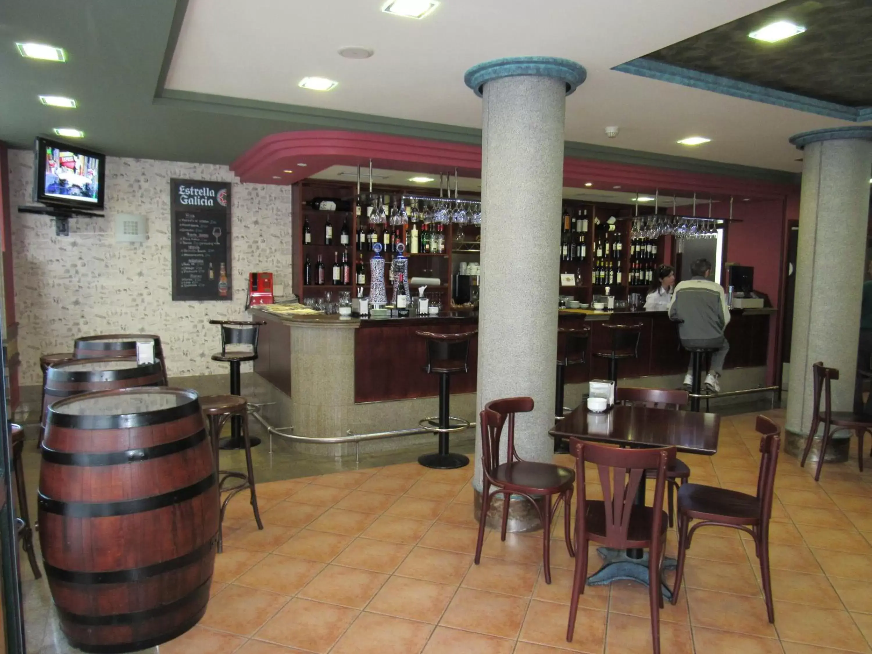 Restaurant/places to eat, Lounge/Bar in Hotel Virgen del Camino Pontevedra