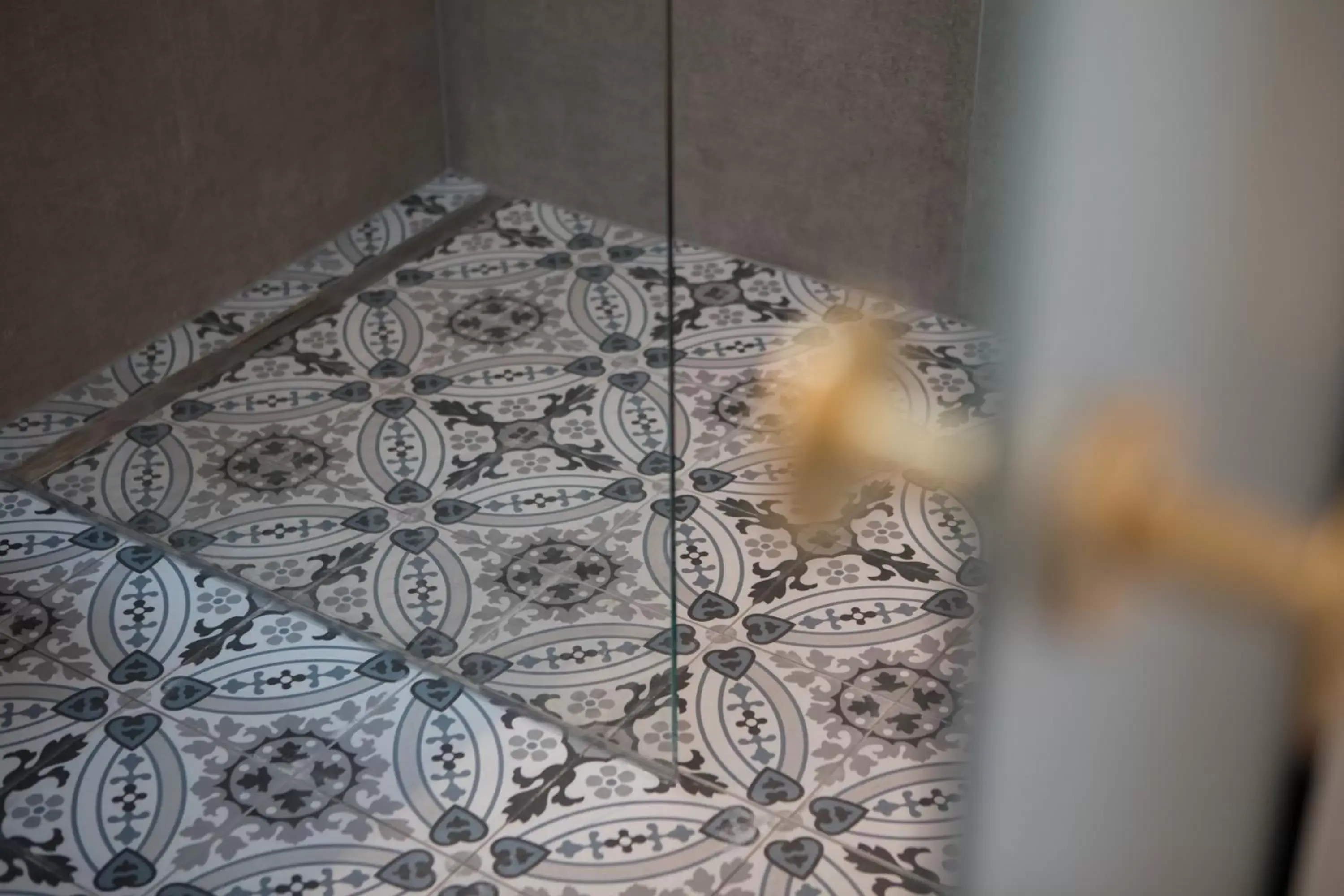 Bathroom, Bed in Hotel Goldener Ochs