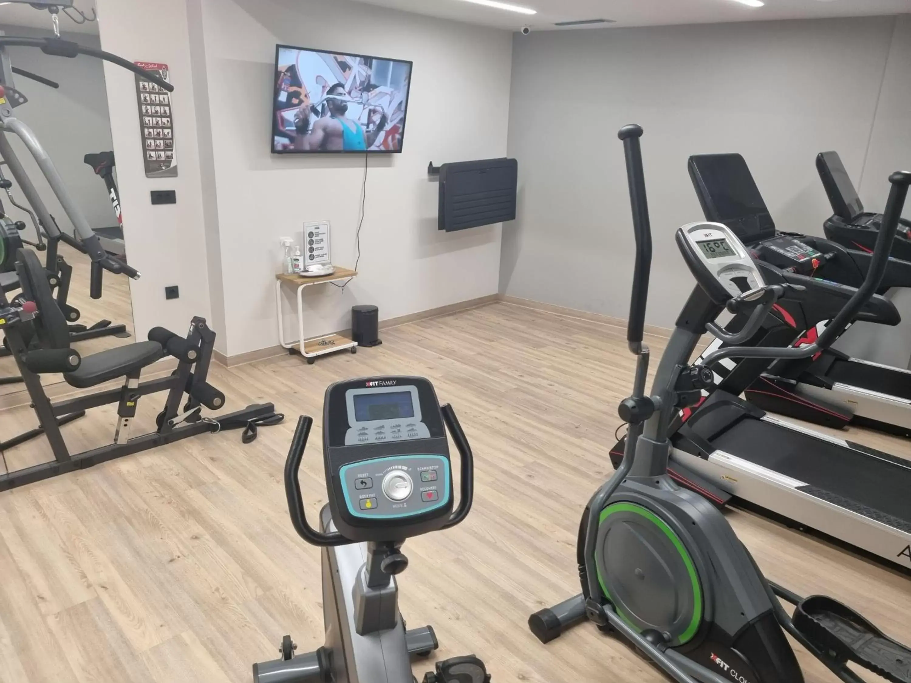 Fitness centre/facilities in Hyperion City Hotel & Spa Fitness centre/facilities in Hyperion City Hotel & Spa