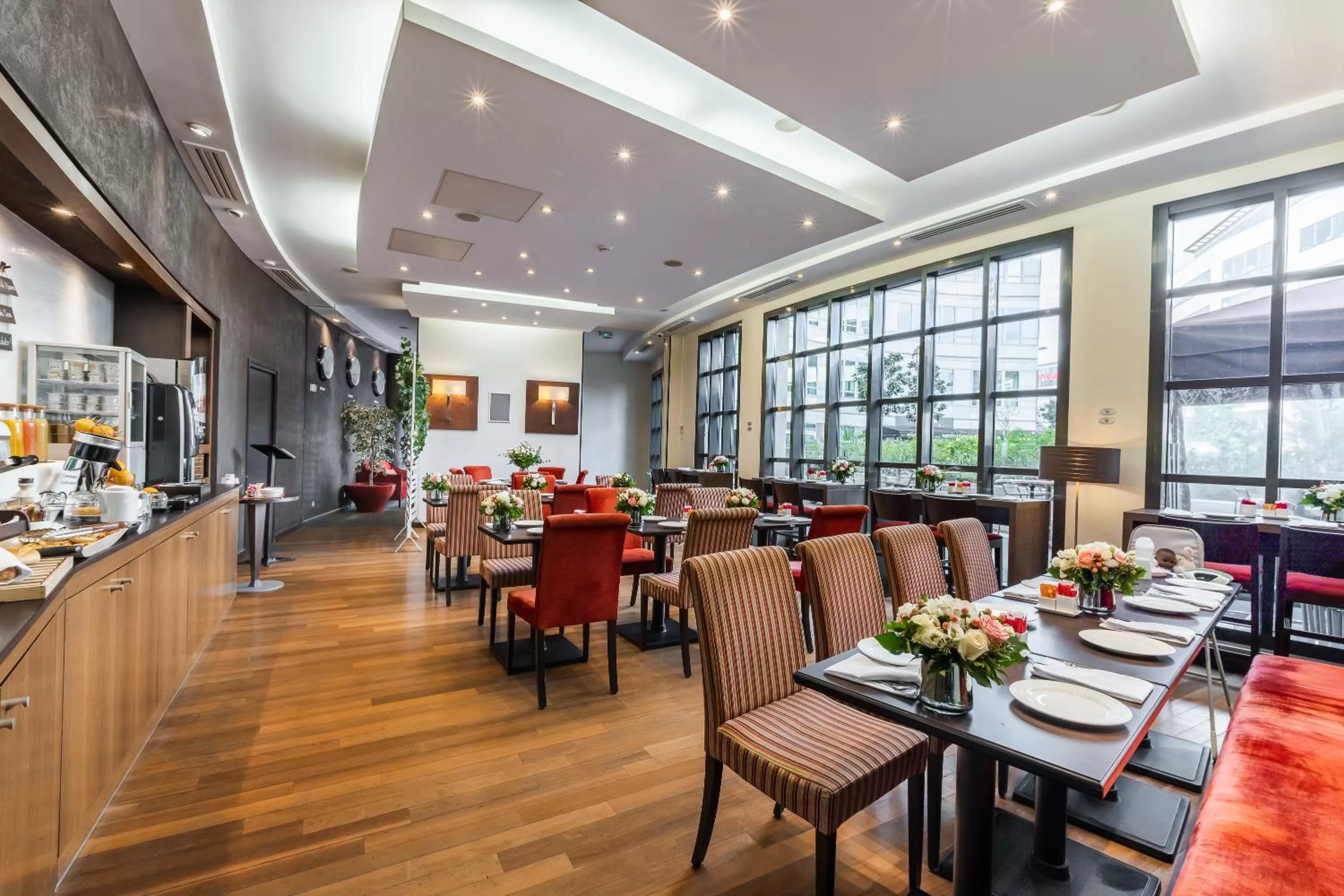 Buffet breakfast in Hotel de Berny