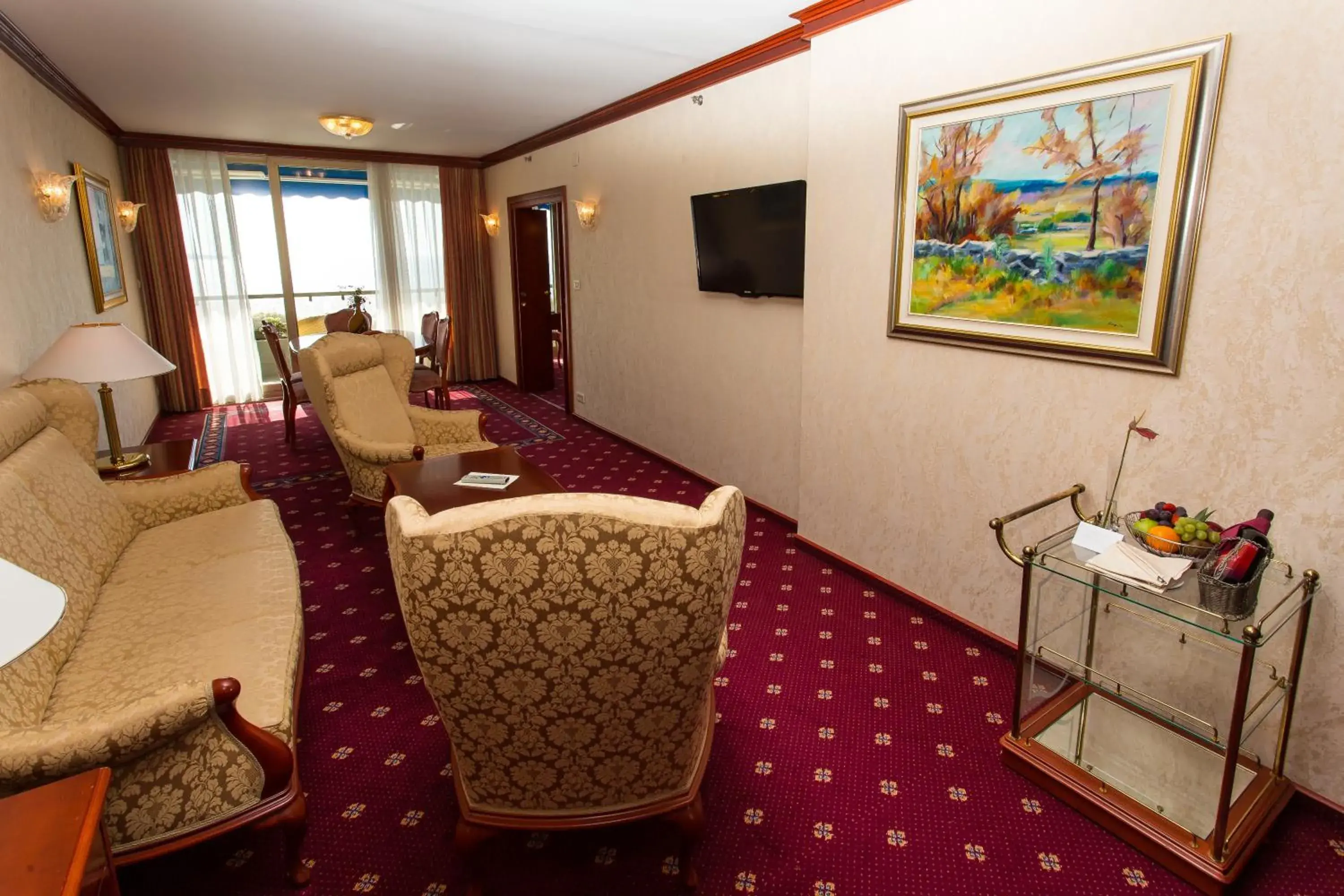 Living room, Seating Area in Grand Hotel Bernardin