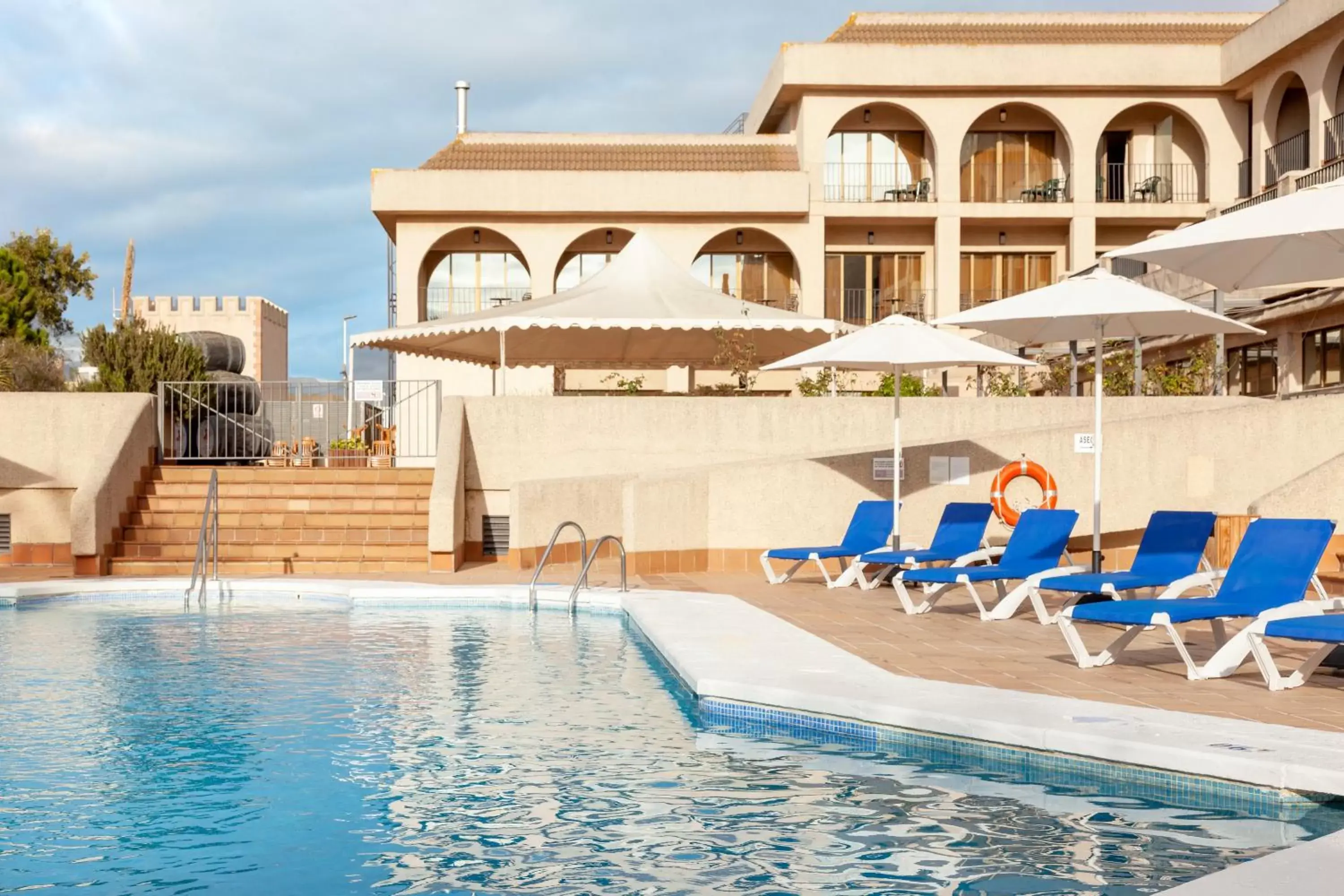 Swimming Pool in Hotel Macià Doñana