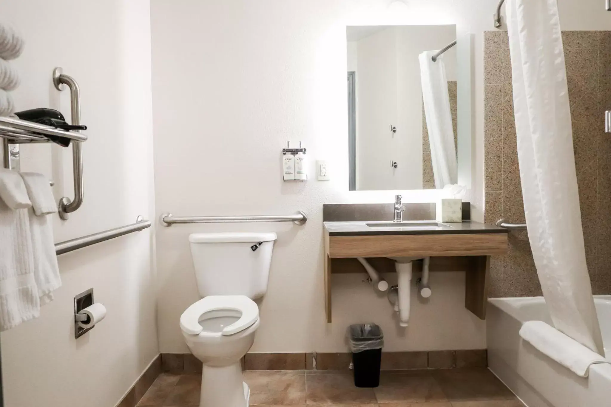 Bathroom in Candlewood Suites Richmond Airport, an IHG Hotel