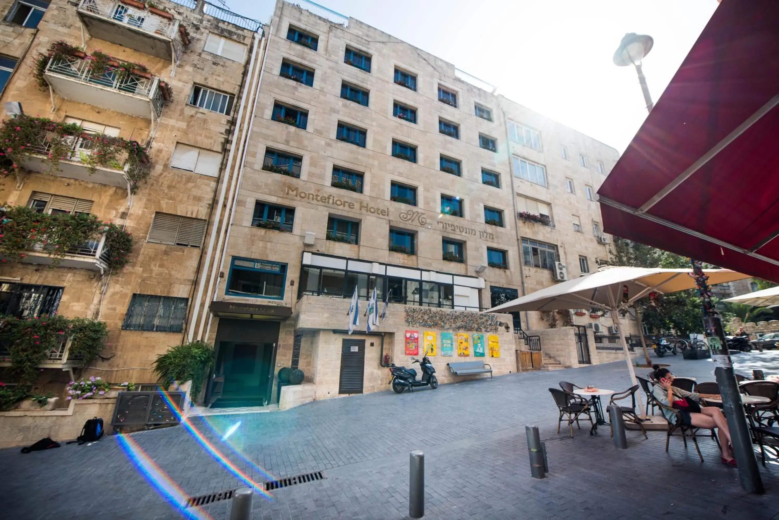 Neighbourhood, Patio/Outdoor Area in Montefiore Hotel By Smart Hotels