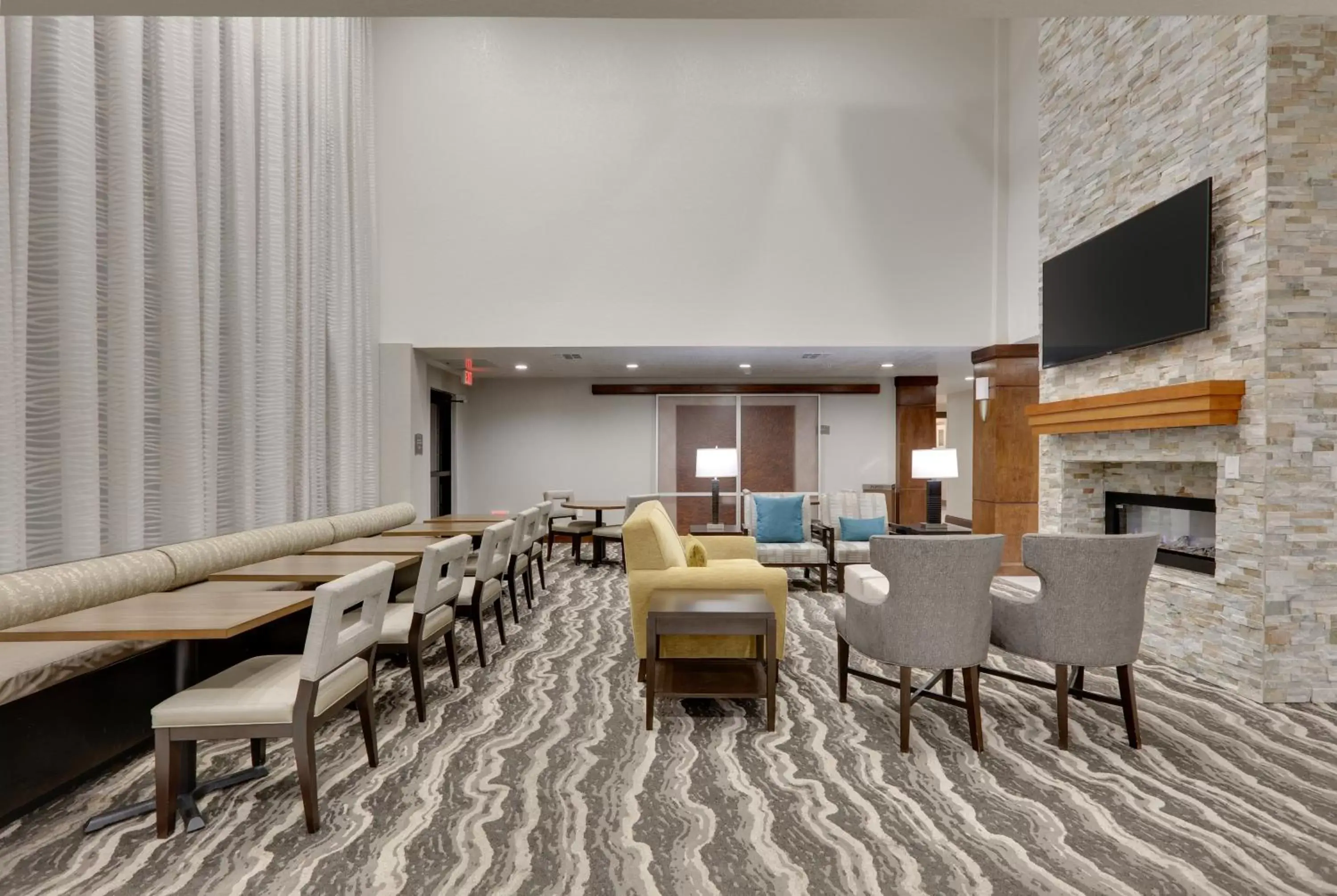 Property building, Lounge/Bar in Staybridge Suites - San Antonio - Schertz, an IHG Hotel