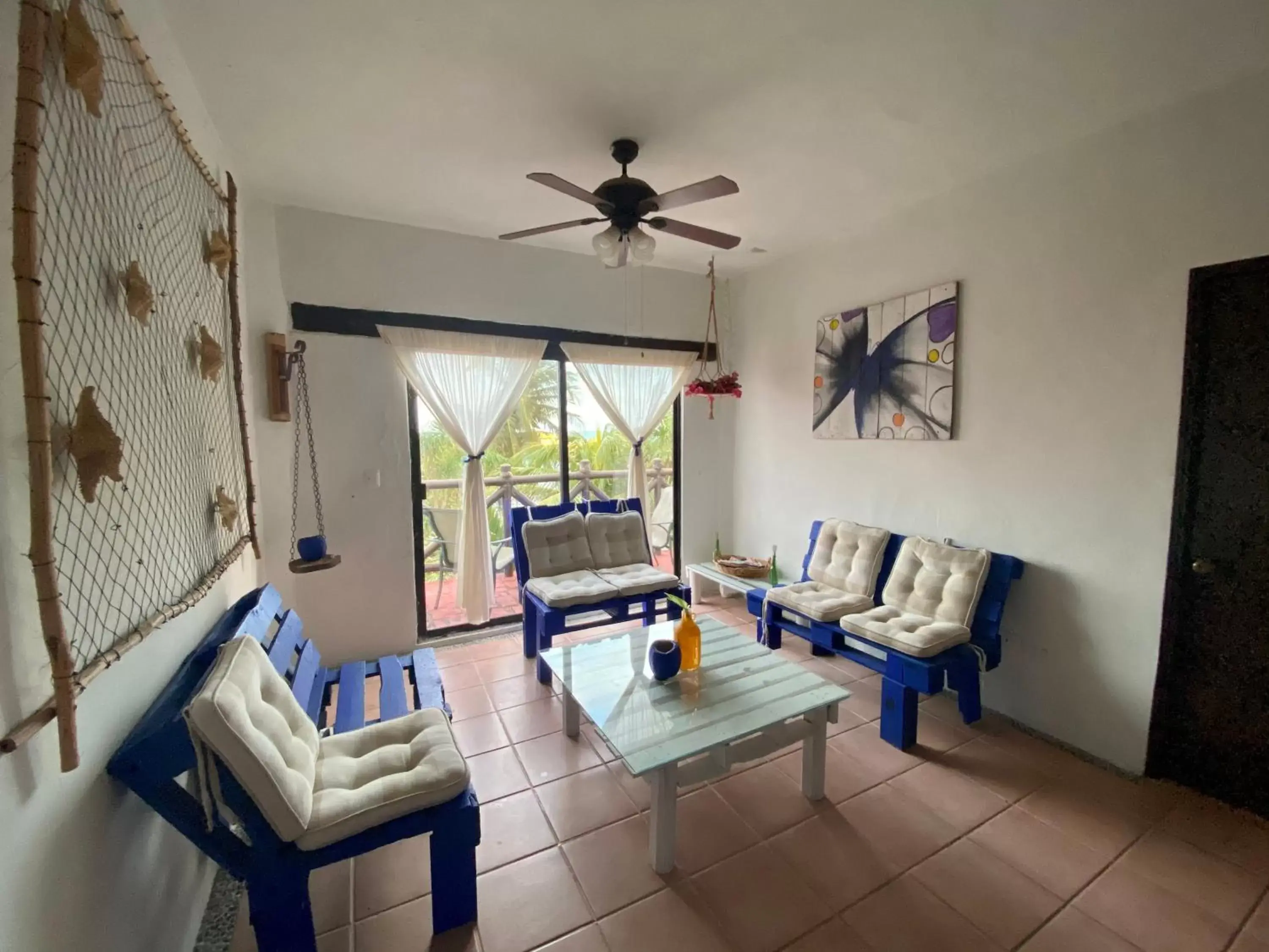 Living room in Casa Caribe Cancun