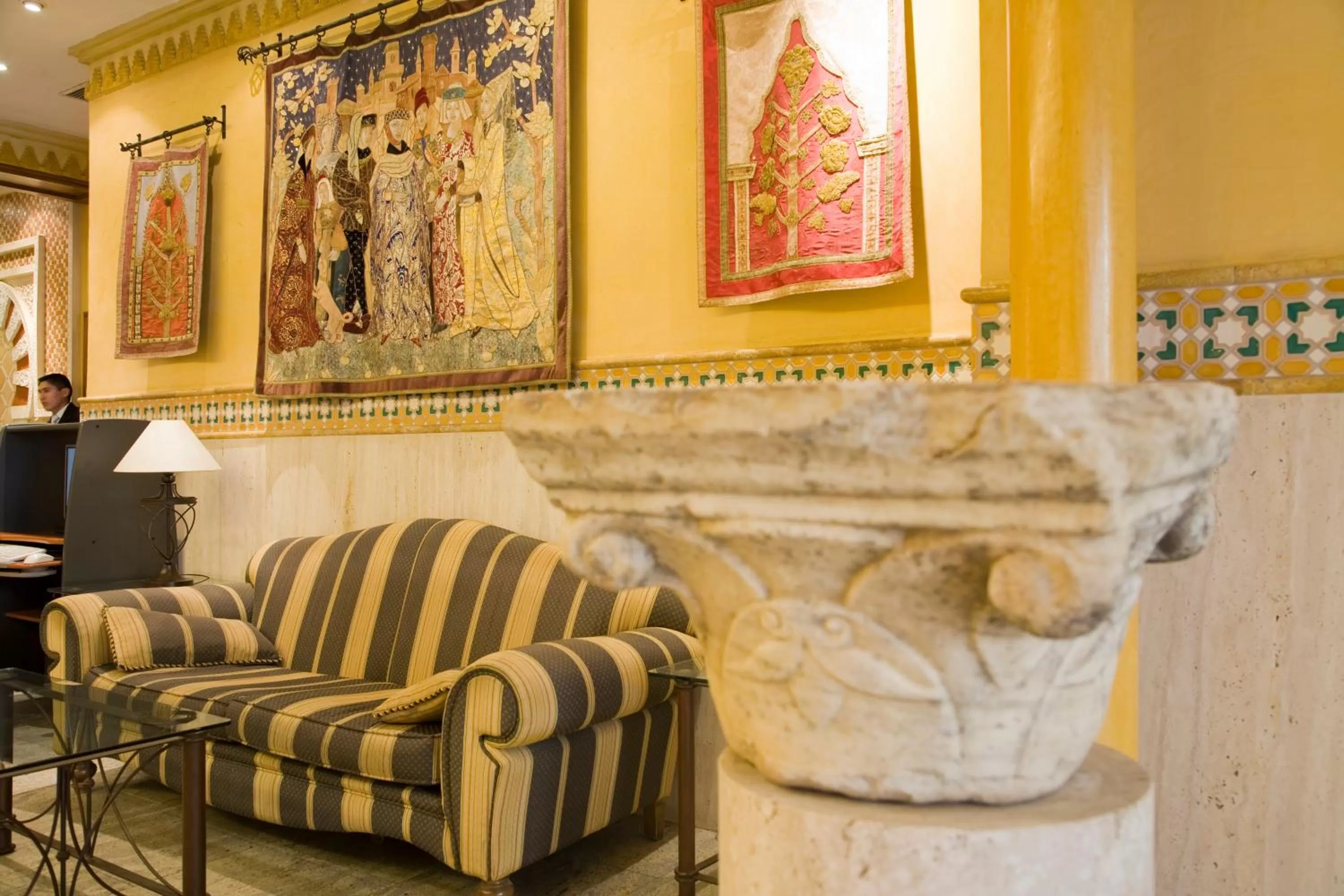 Lobby or reception in Eurostars Maimonides