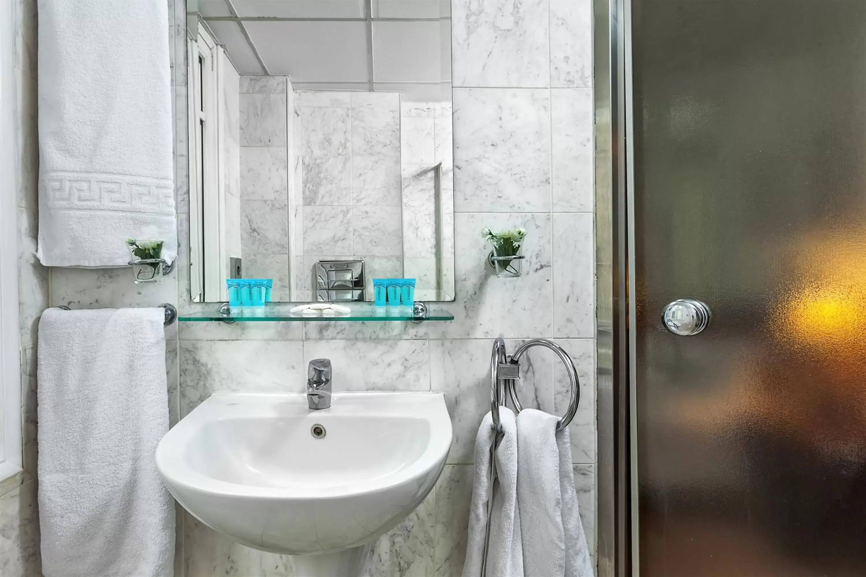 Bathroom in Minerva Premier Hotel Bathroom in Minerva Premier Hotel