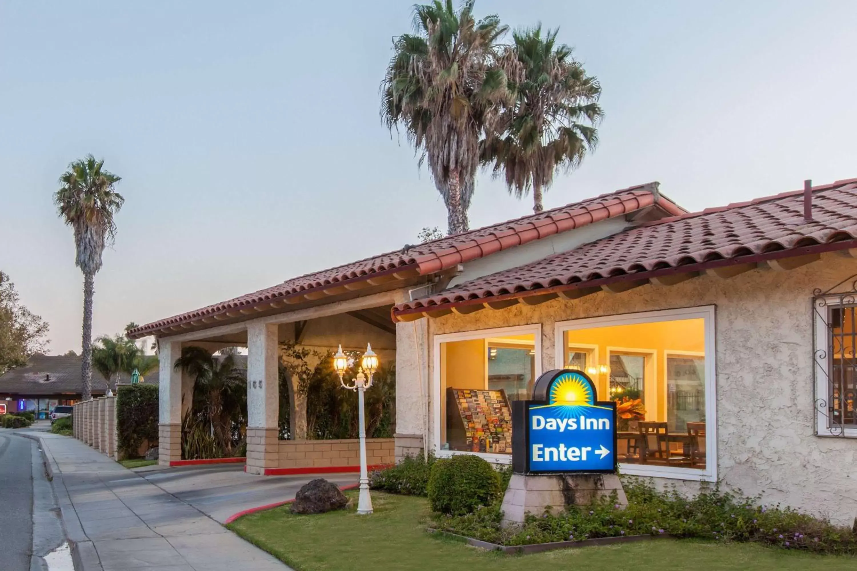 Property building in Days Inn by Wyndham Camarillo - Ventura