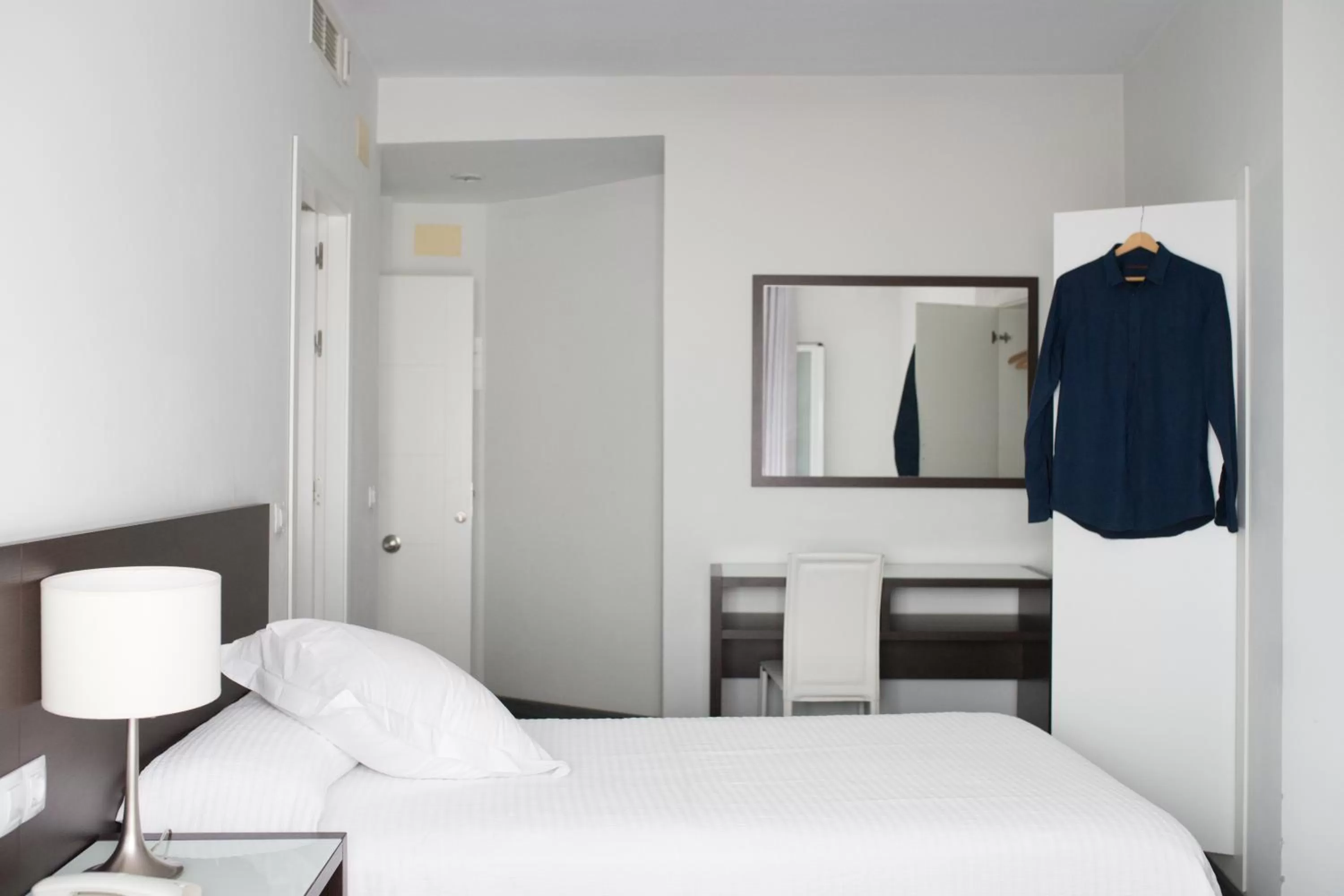 Photo of the whole room, Bed in Hotel Madrid de Sevilla by SHS