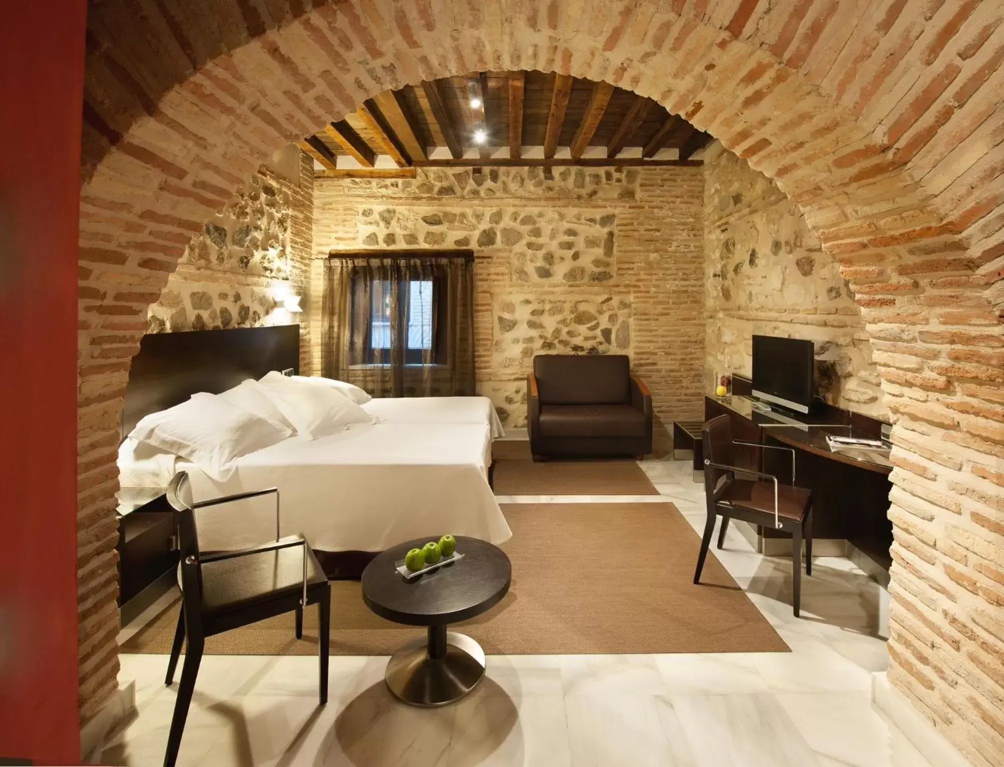 Bedroom, Seating Area in Hotel Pintor El Greco