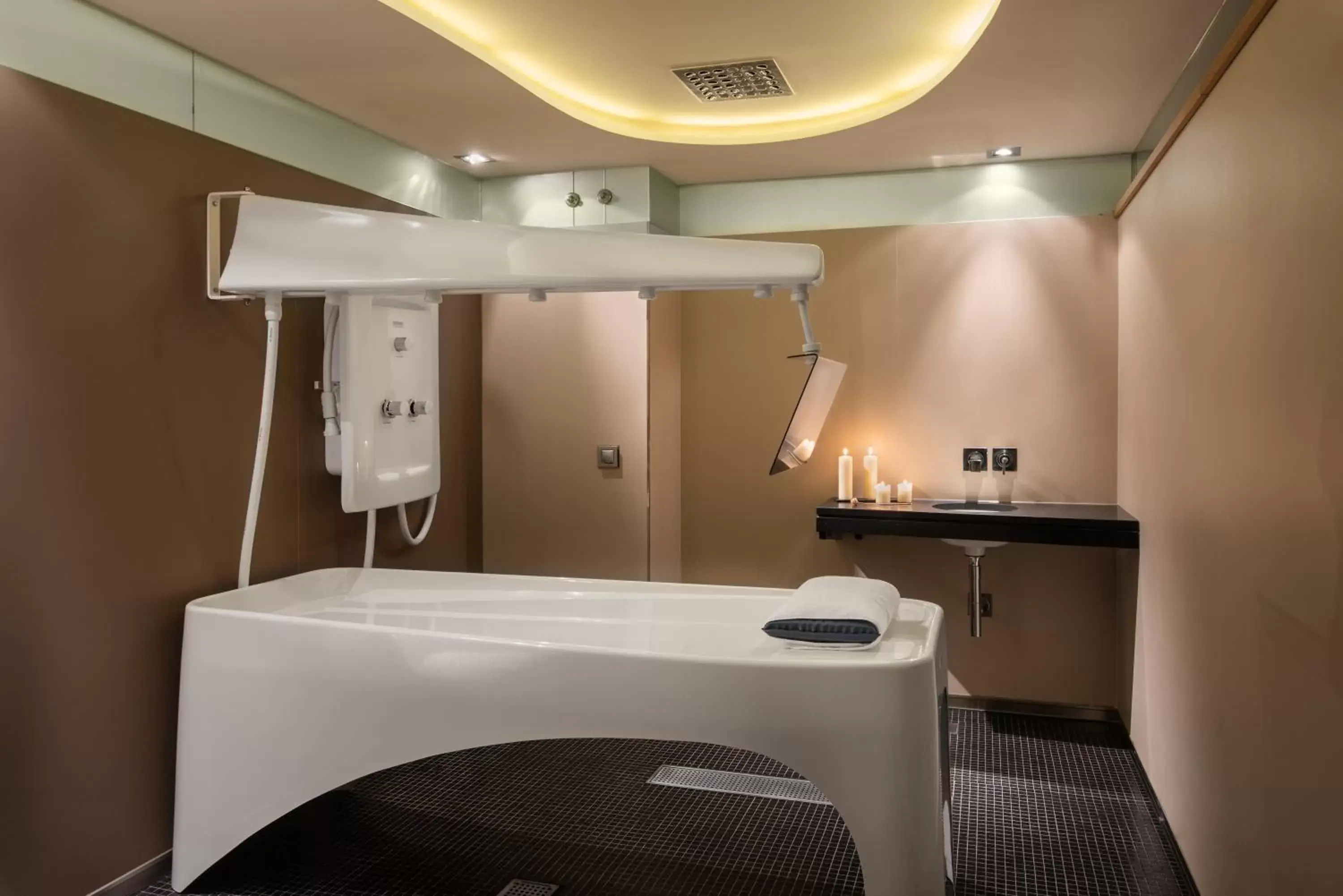 Spa and wellness centre/facilities, Bathroom in Valbusenda Hotel Bodega & Spa