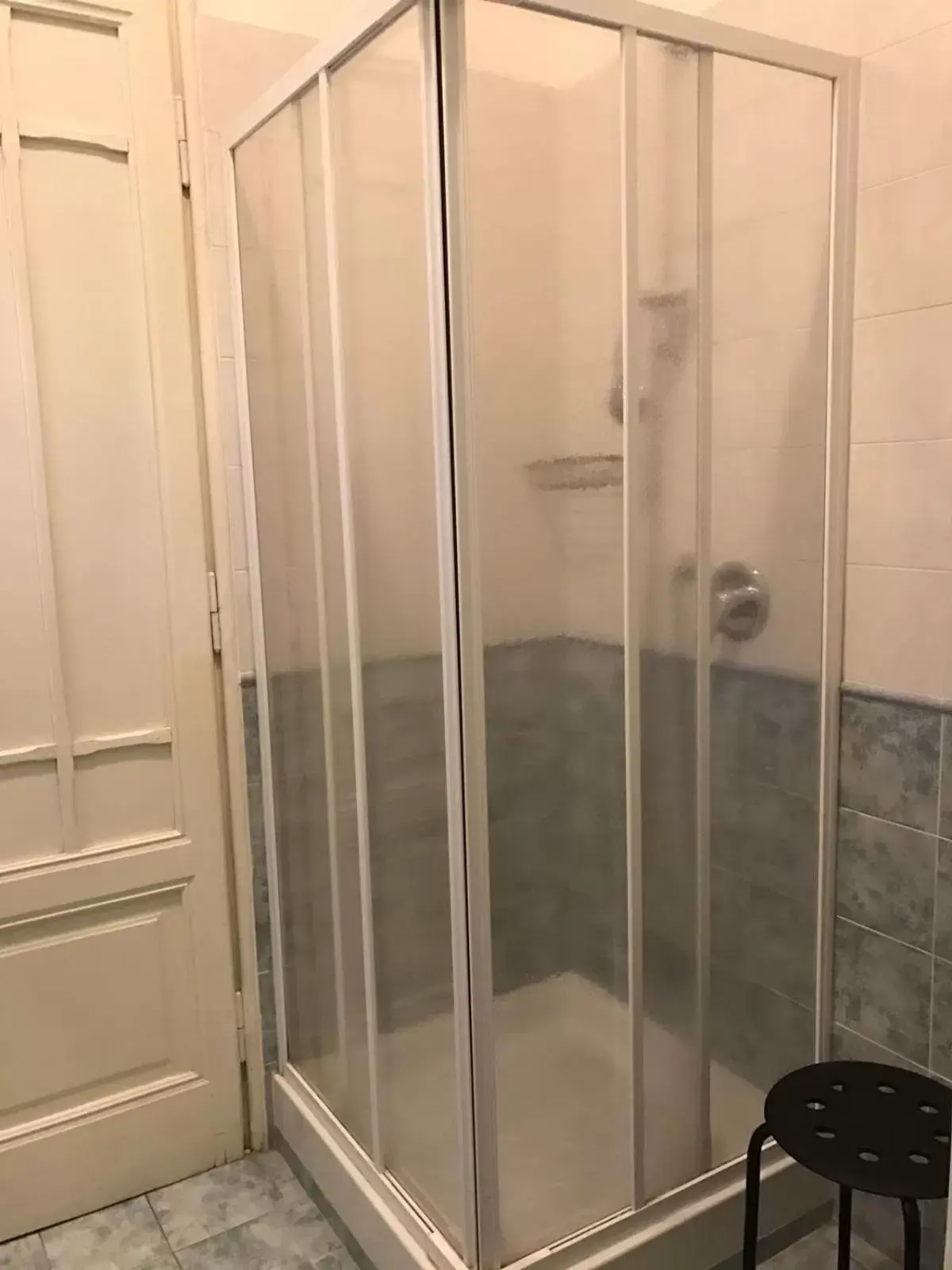 Shower, Bathroom in La Breccia A Porta Pia