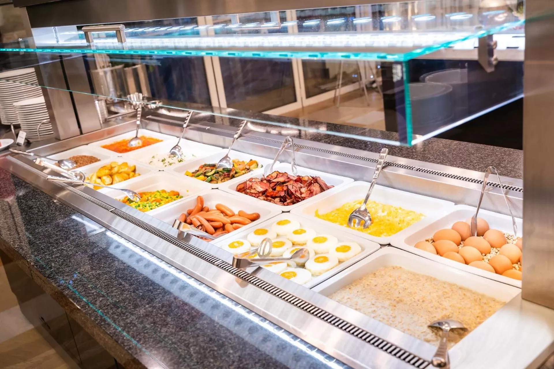 Buffet breakfast in Grandium Hotel Prague