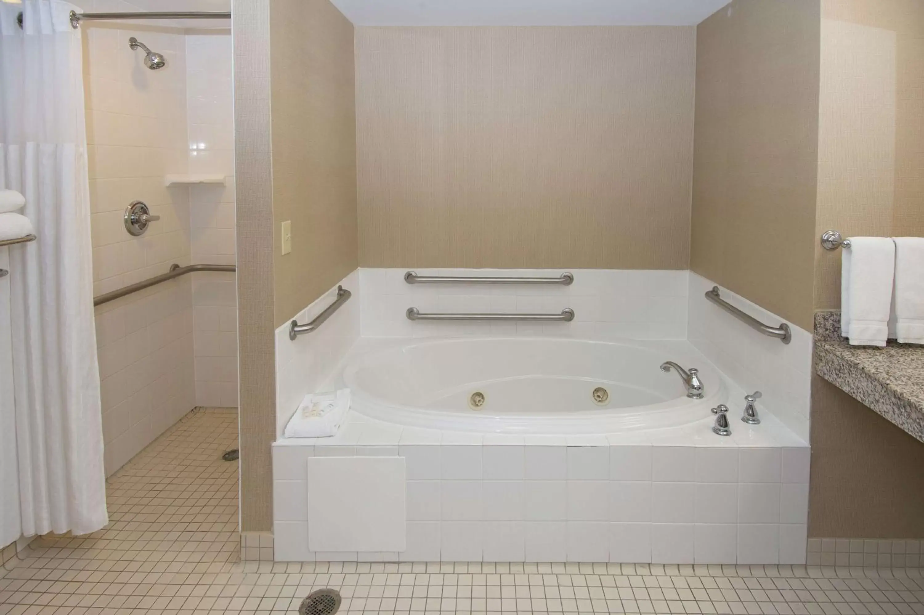 Bathroom in Hilton Garden Inn Lexington Georgetown